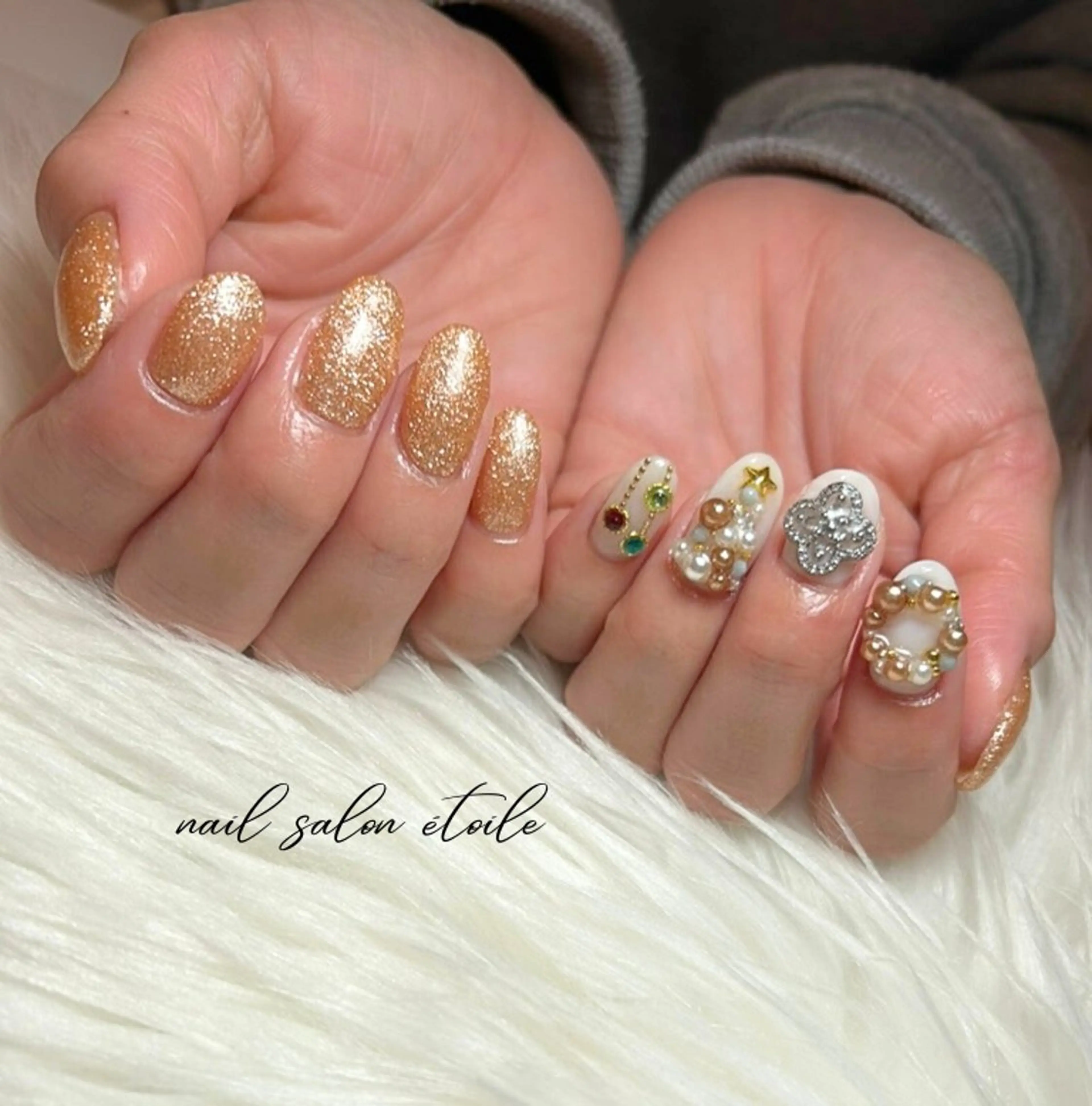 ネイル アートネイル ラメ(グリッター) オレンジ 冬ネイル クリスマス ハンドネイル nail salon étoileのネイルデザイン