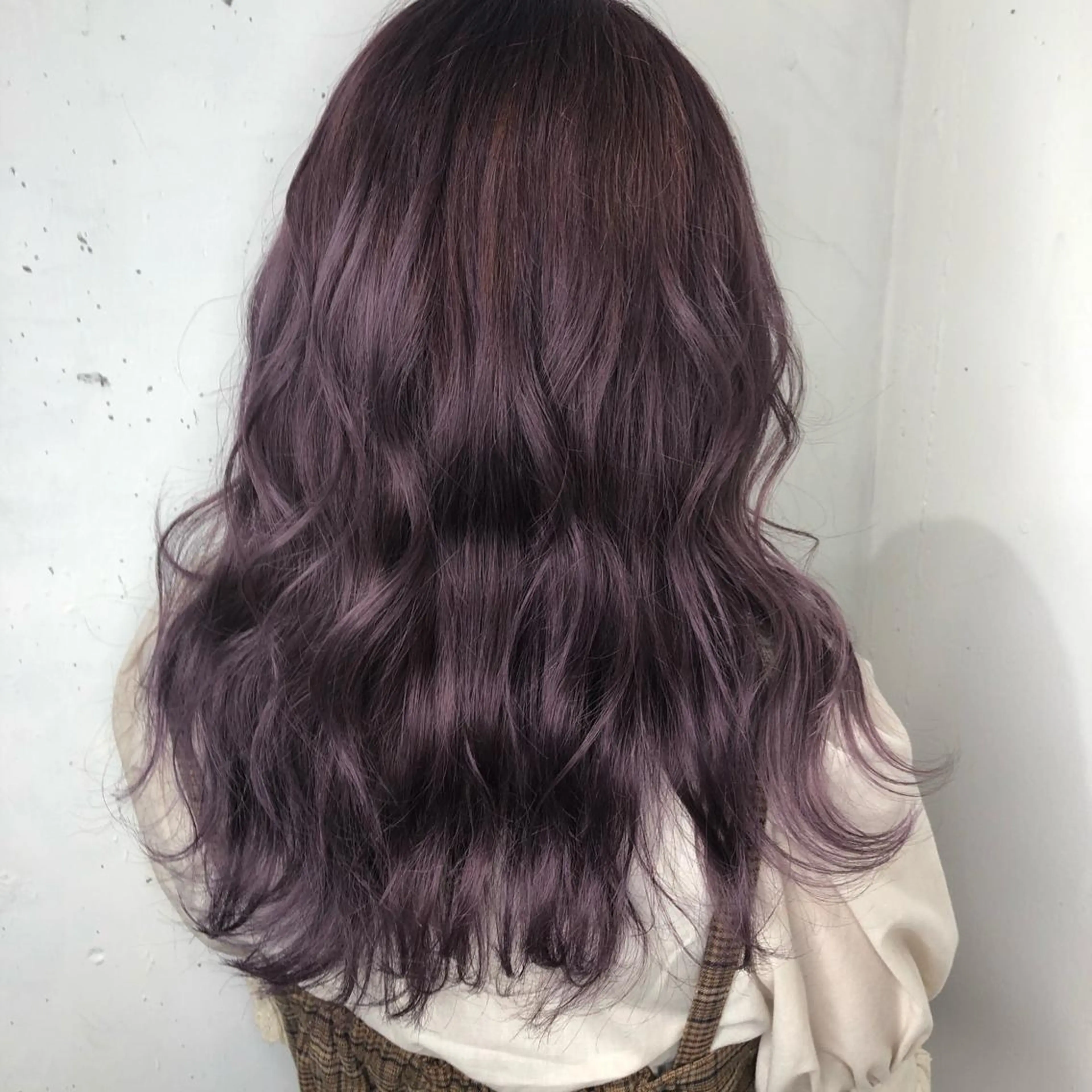 ロング カラー パーマ ヘアアレンジ 八巻 晴香のヘアスタイル