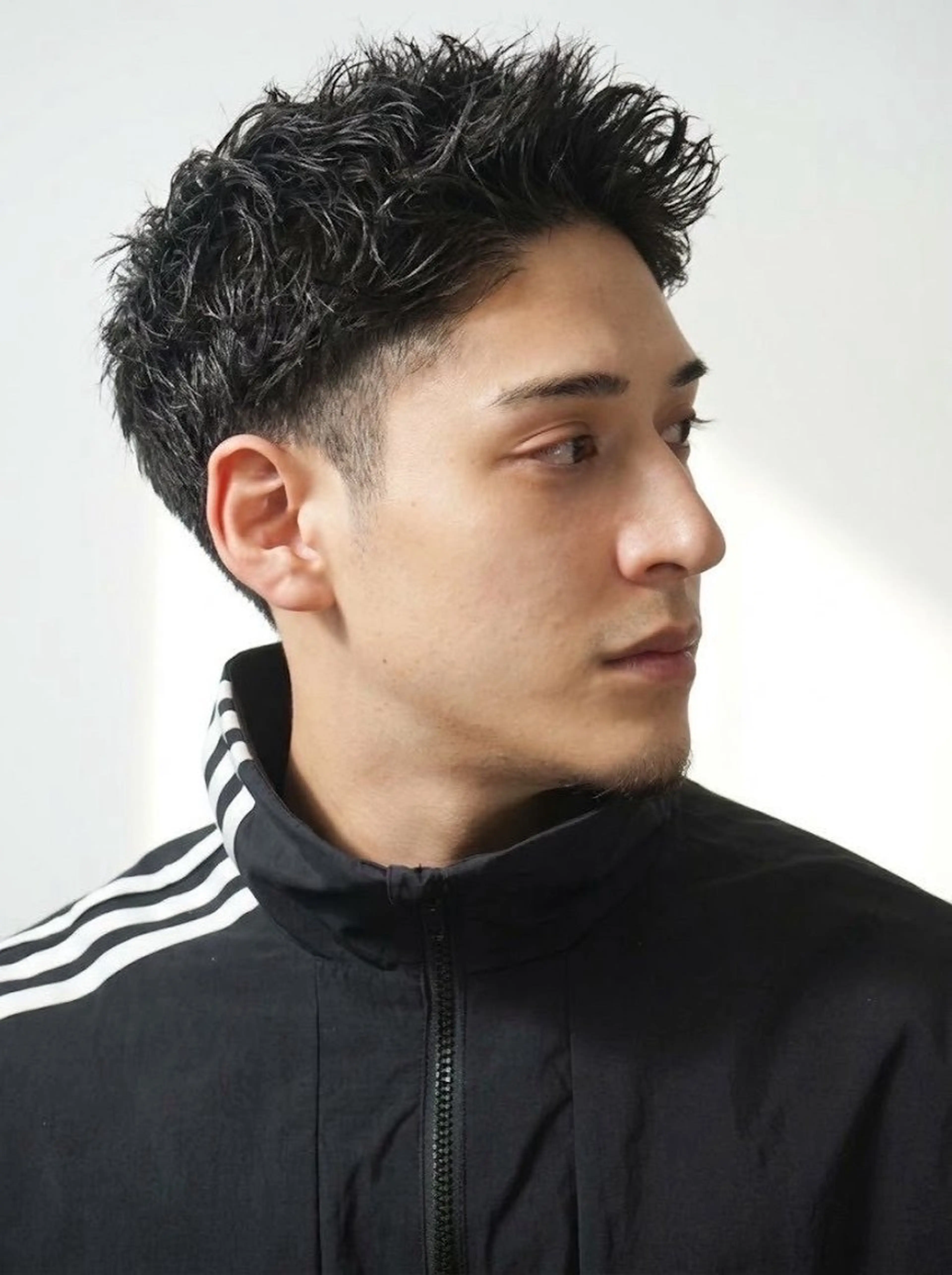 ショート メンズ 深井 龍生のヘアスタイル