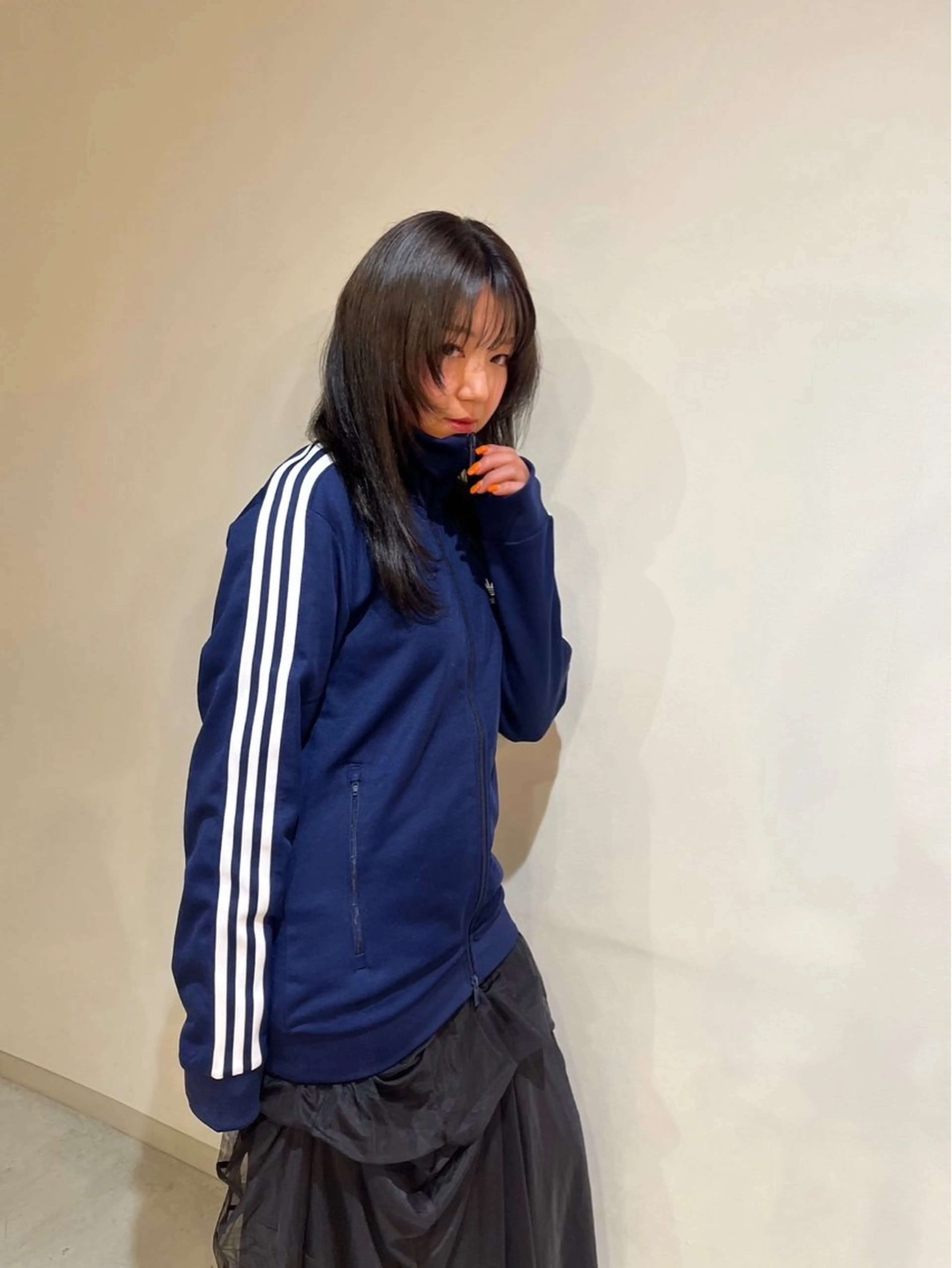 ロング カラー アッシュ レイヤーカット 山形 梨沙のヘアスタイル