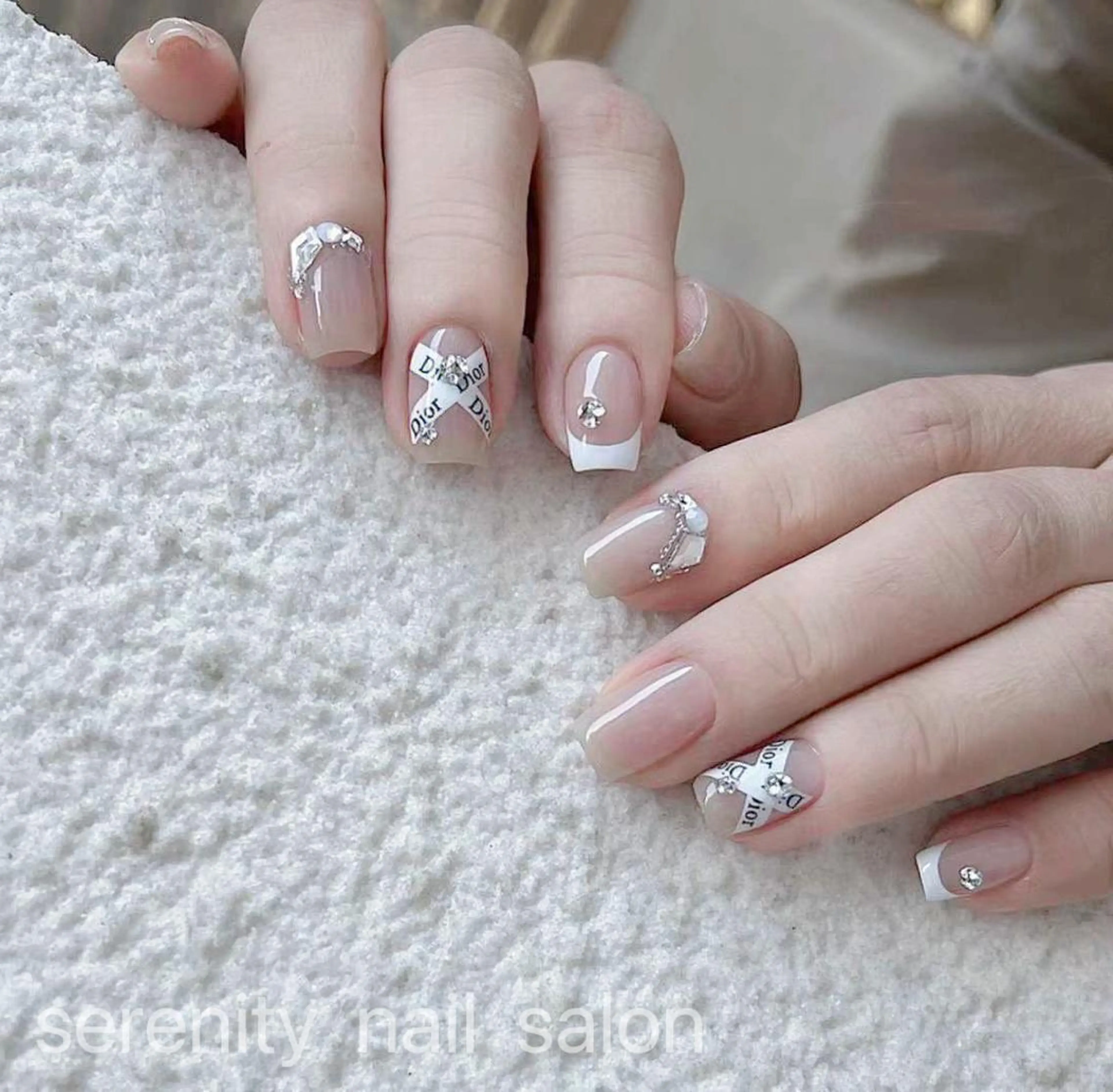 ネイル ハンドネイル ハンドケア ✨Serenity Nail salonのネイルデザイン