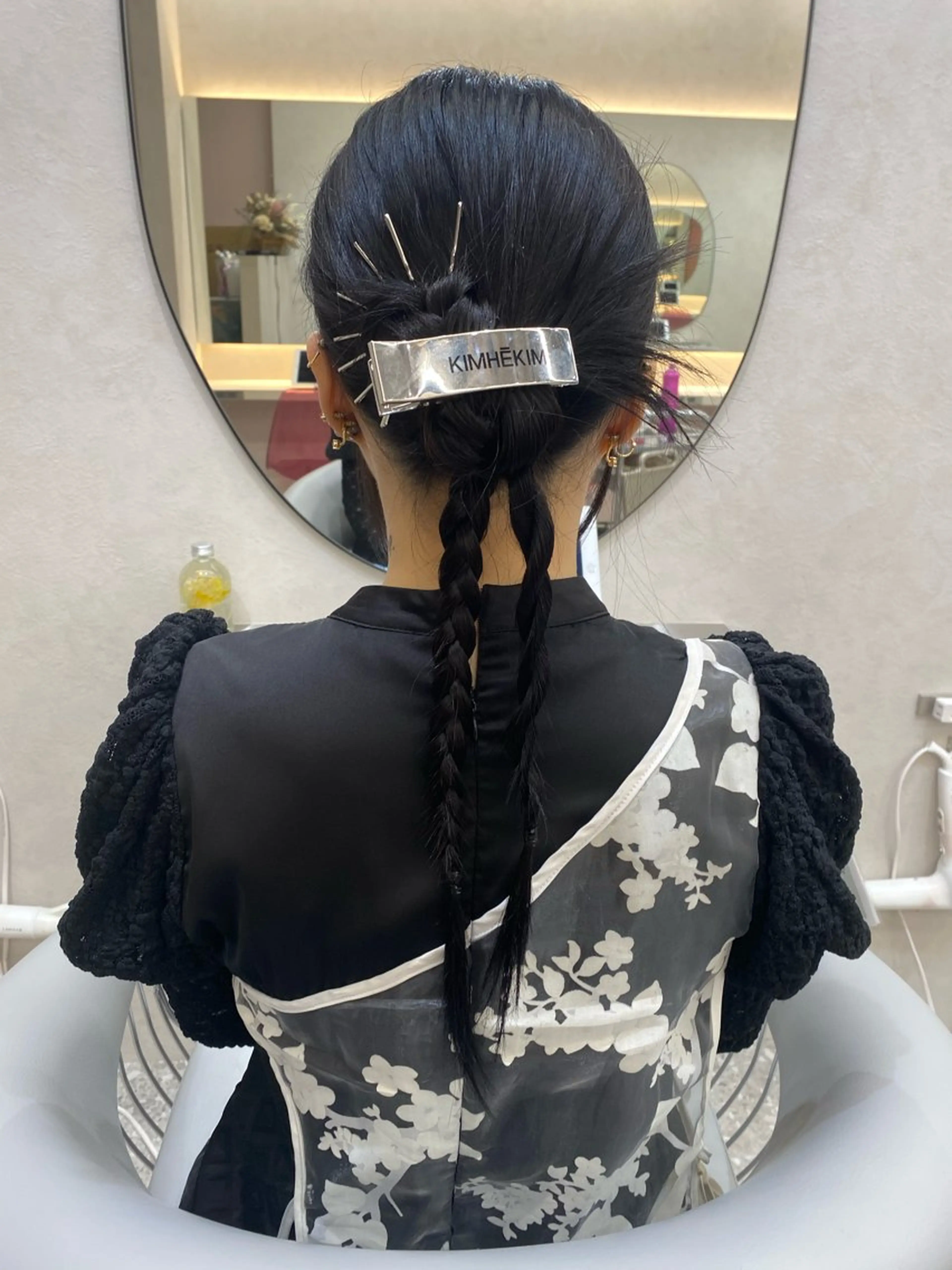 ロング カラー ヘアアレンジ ワンホンヘア なな 顔周りカット /シールエクステのヘアスタイル