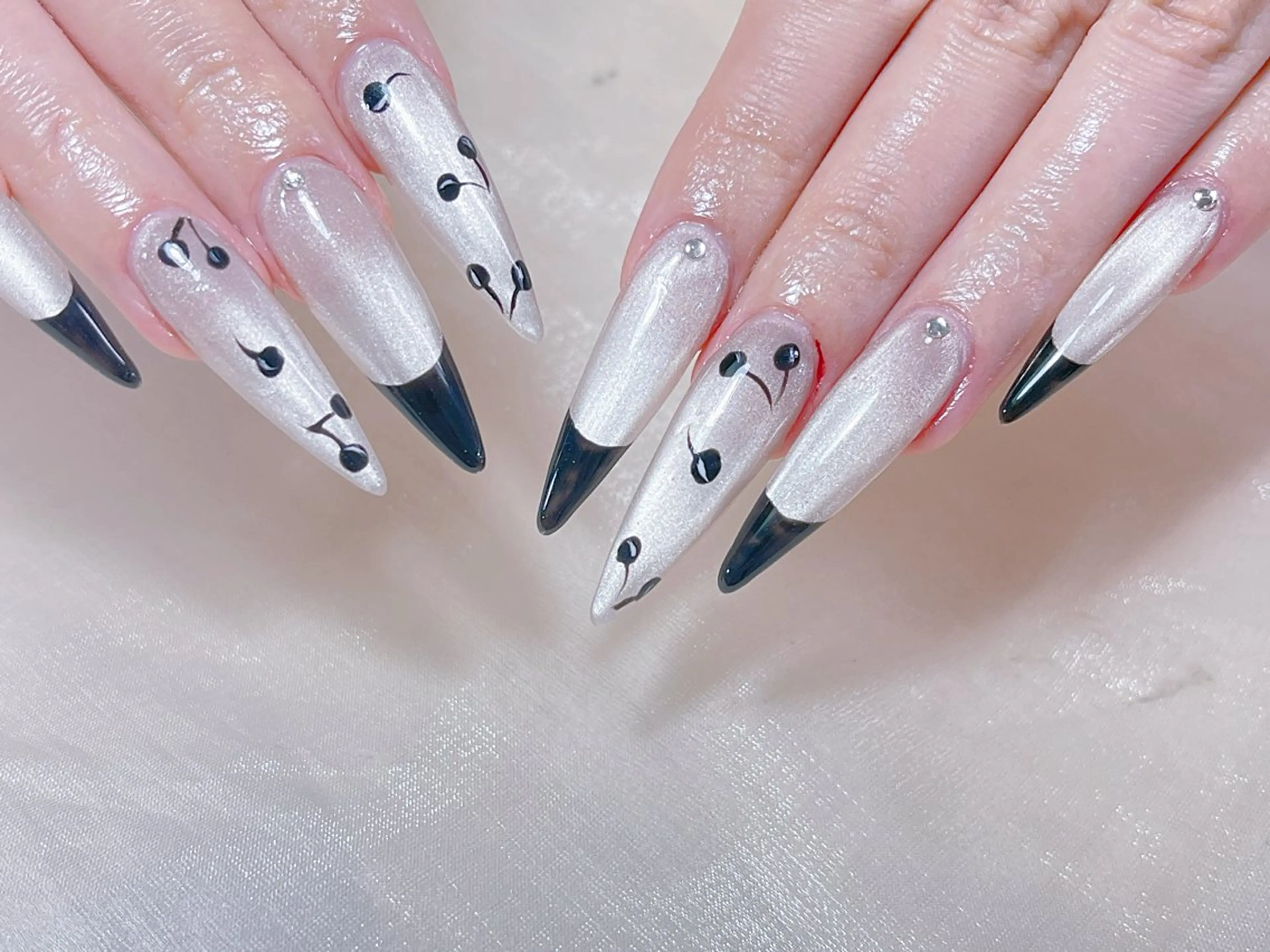 ネイル 🎀ネイルサロン エクラYUI🎀のネイルデザイン