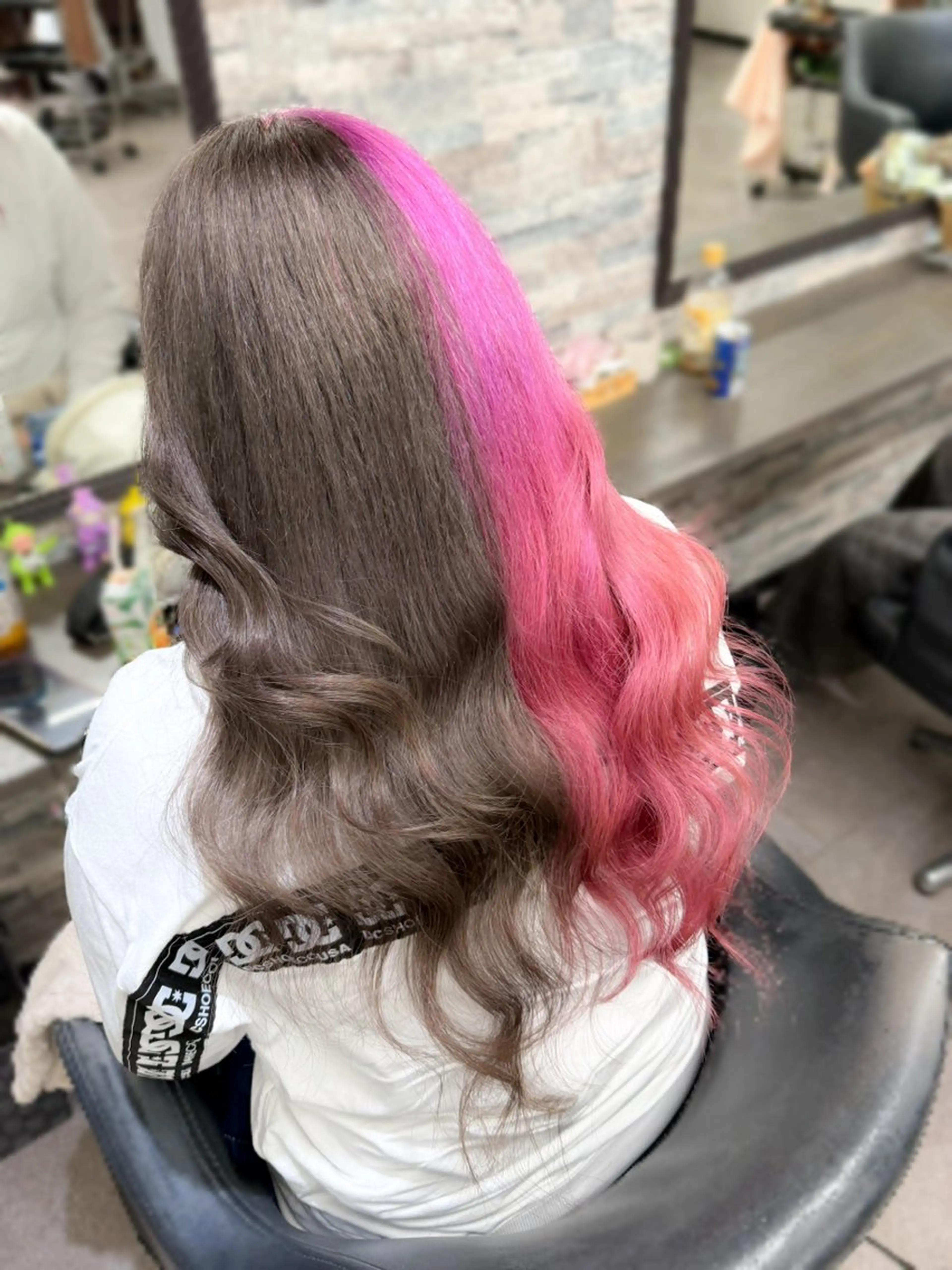 ロング カラー ヘアカラー トリートメント ハイトーンエクステ 🎩カズキ🎩のヘアスタイル