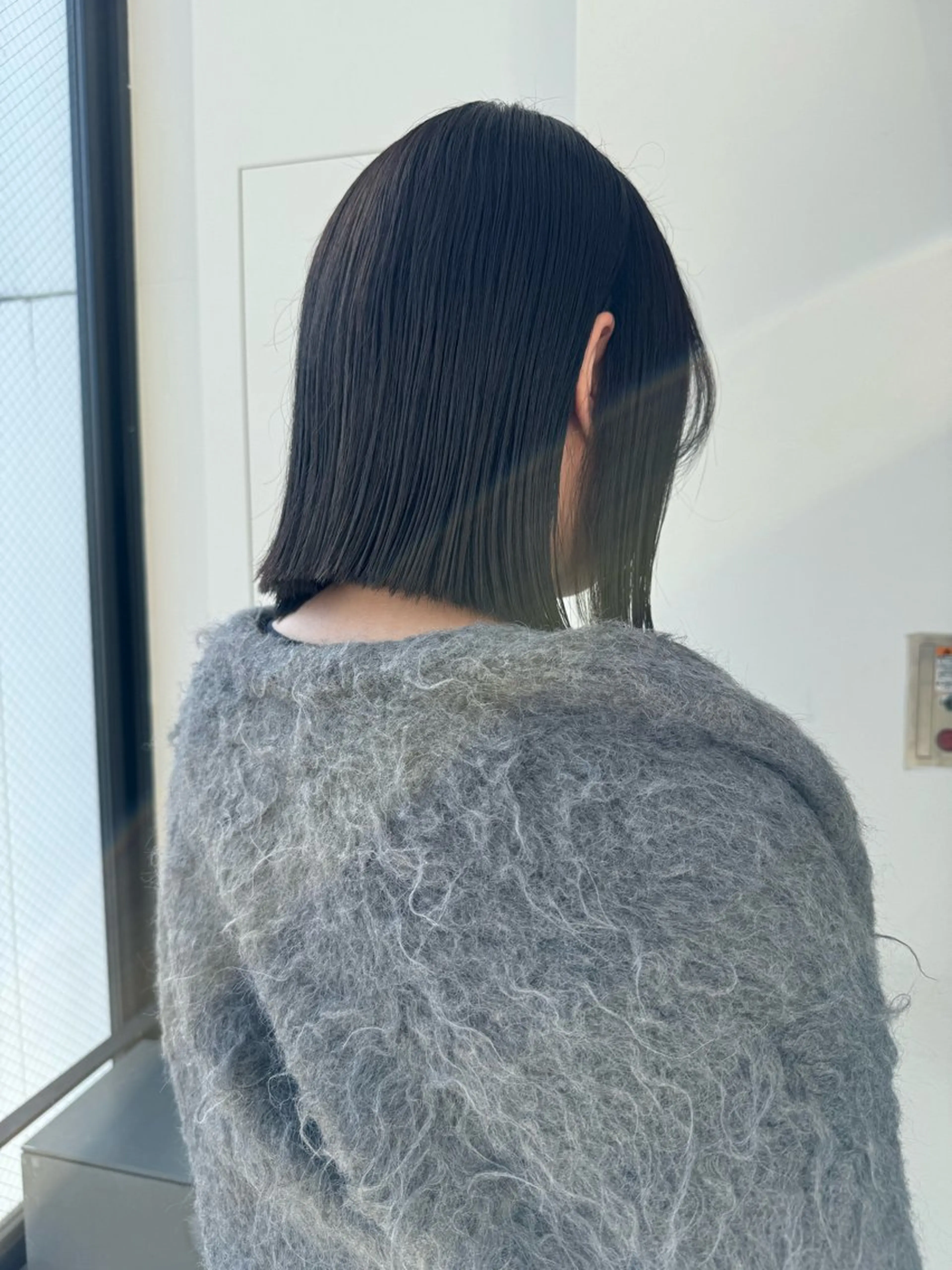 ミディアム カラー ボブ 髪質改善 韓国風ヘア 縮毛矯正 トリートメント 畔上 尚也のヘアスタイル