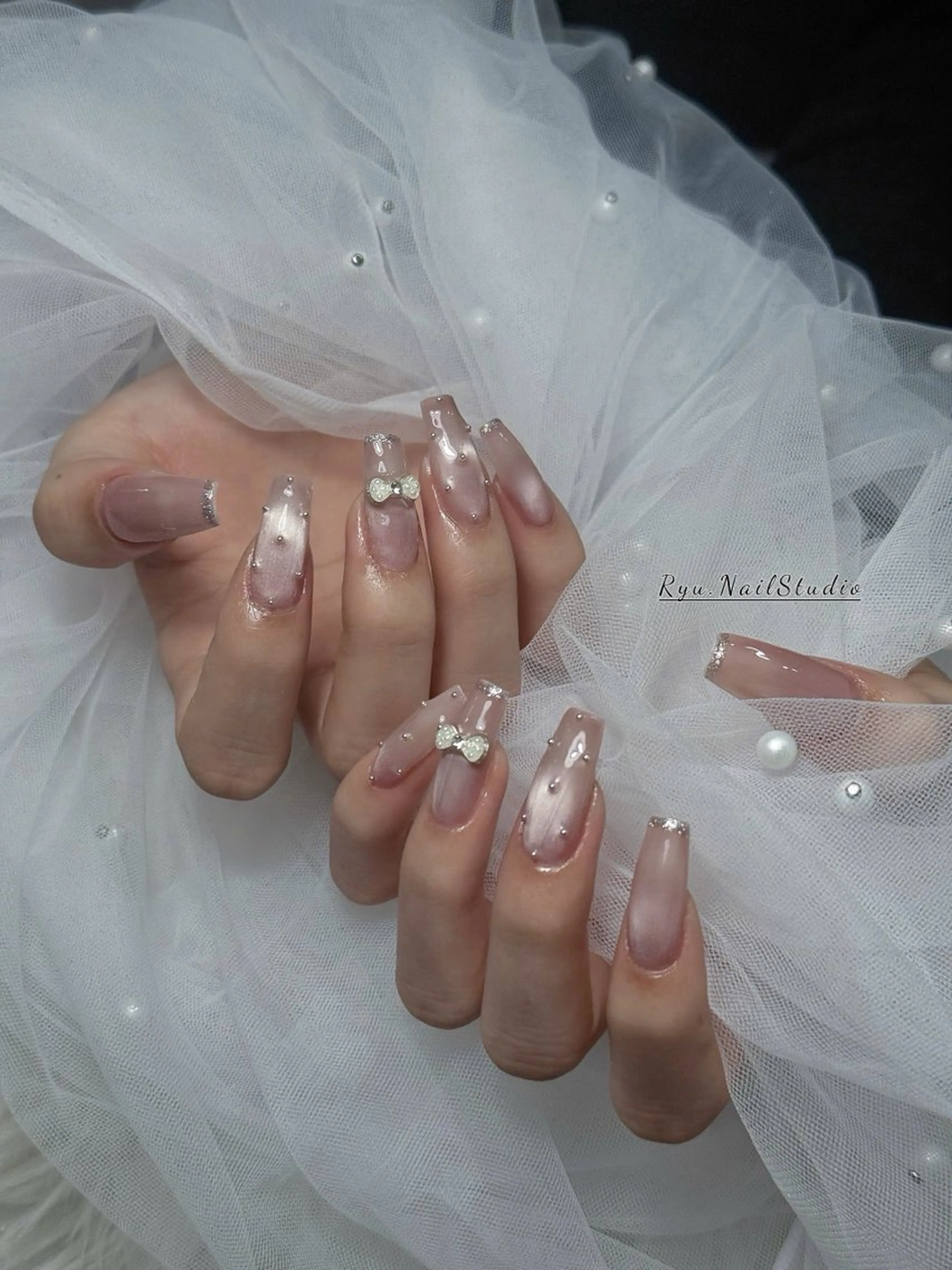 ネイル アートネイル ジェルネイル マグネットネイル ニュアンスネイル シンプルネイル ハンドネイル Ryu Nail NekoChanのネイルデザイン