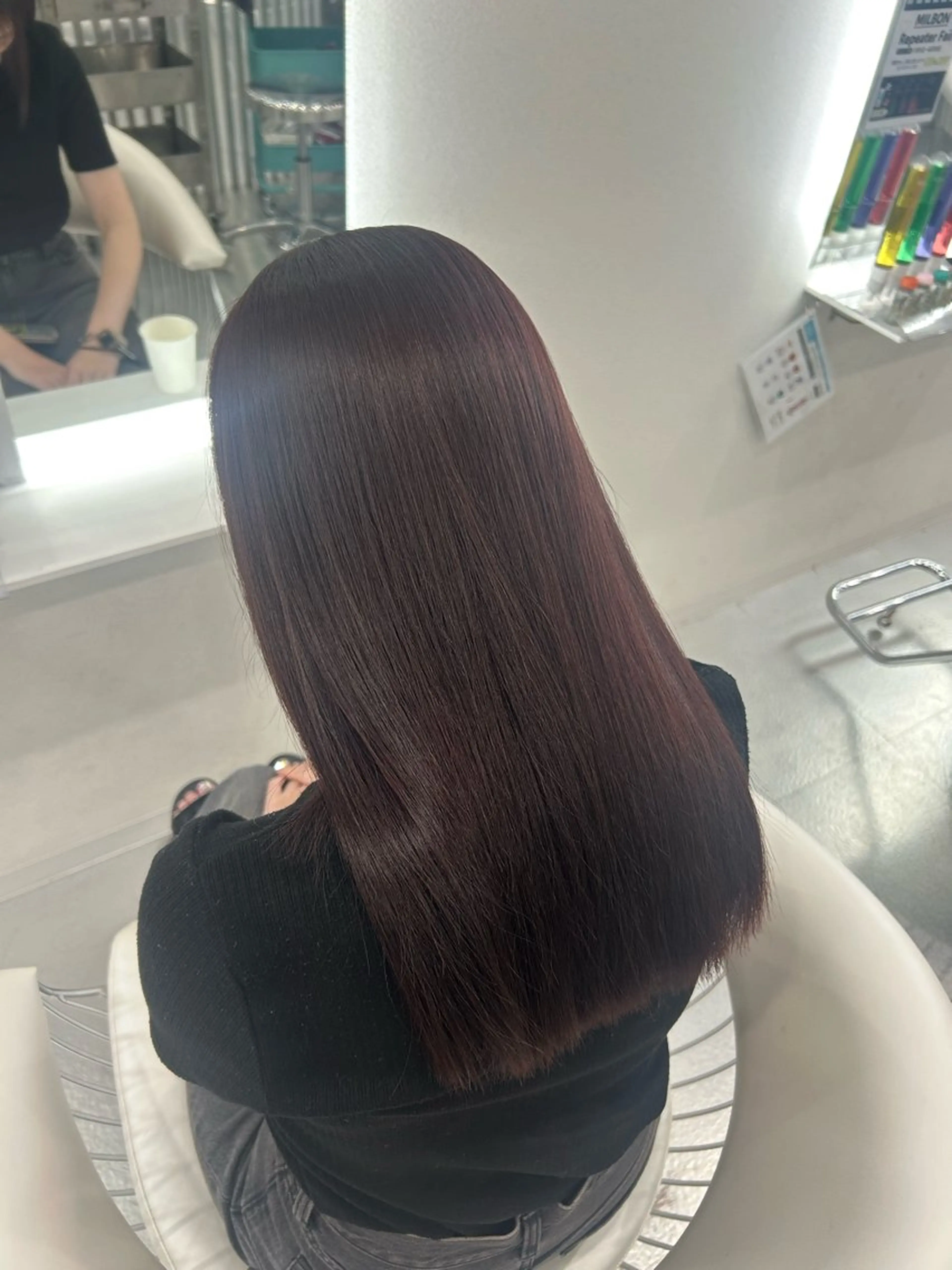 セミロング あやめ🪽 オリーブ/ハイトーンのヘアスタイル