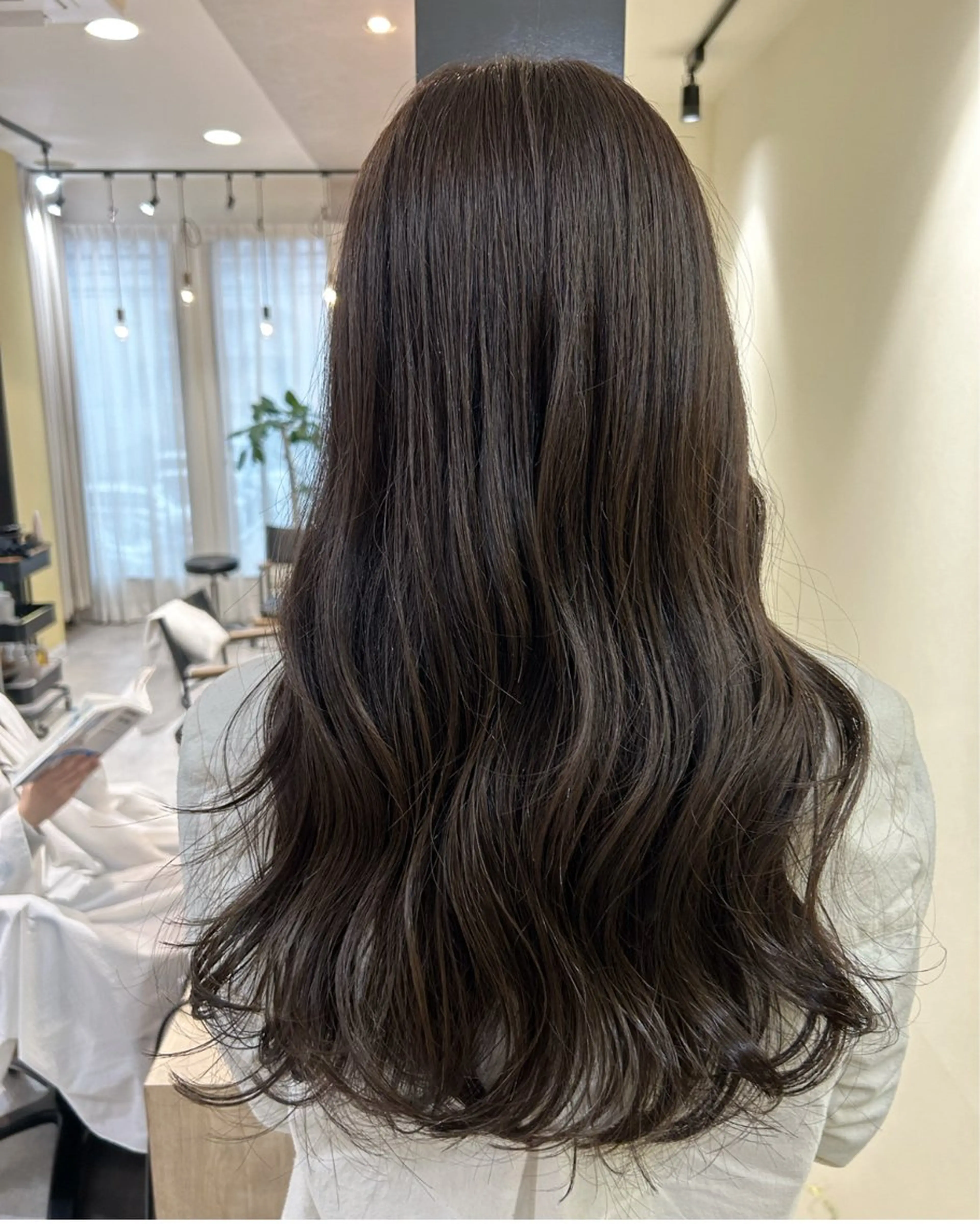 ロング カラー ショコラグレージュ グレージュ hub hair レイヤー/透明感のヘアスタイル