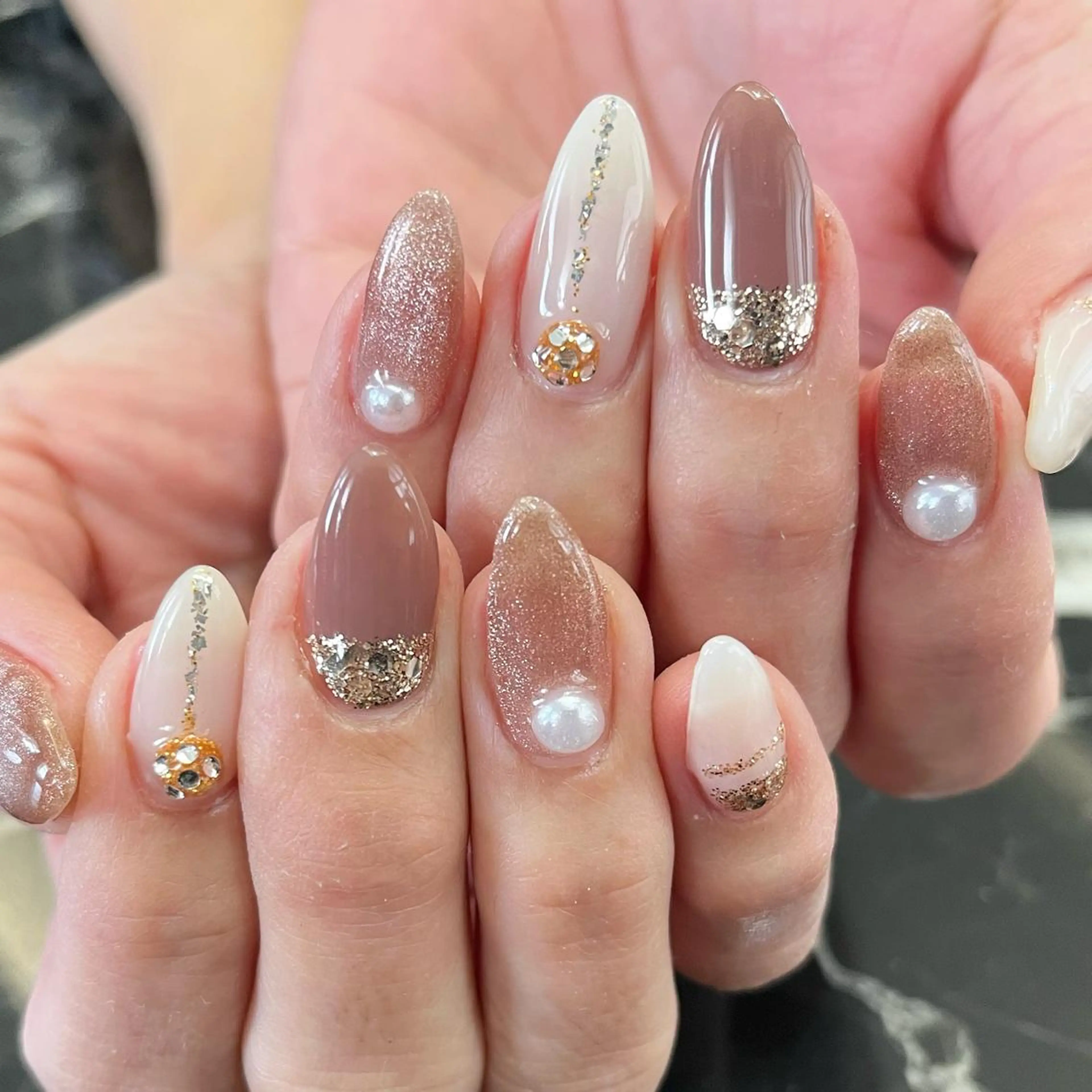 ネイル ブラウン フットネイル ニュアンスネイル シンプルネイル 春ネイル nail fufla ♡yamane♡のネイルデザイン