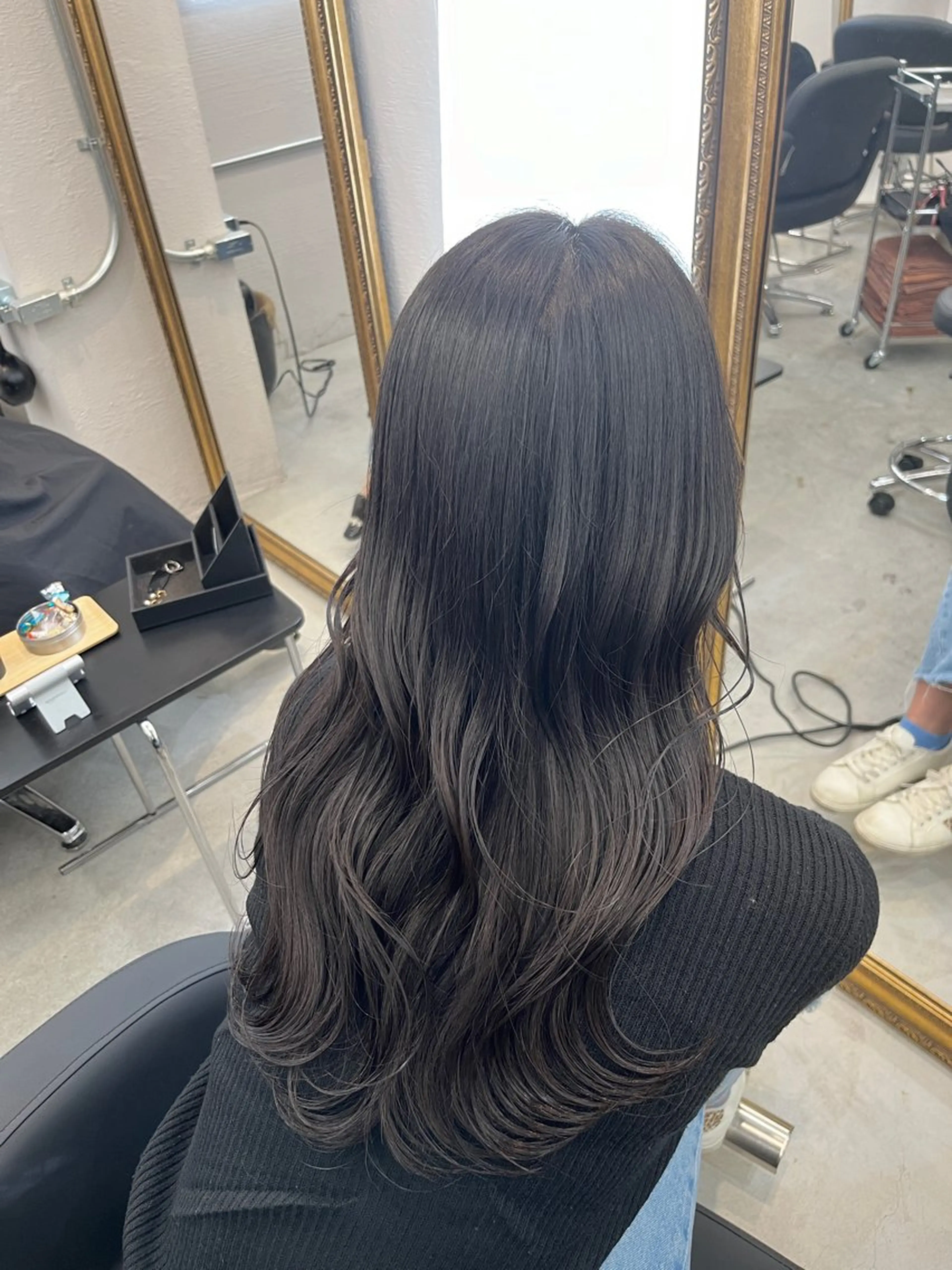 ロング カラー グレージュ/透け感 カラー/透明感カラーのヘアスタイル