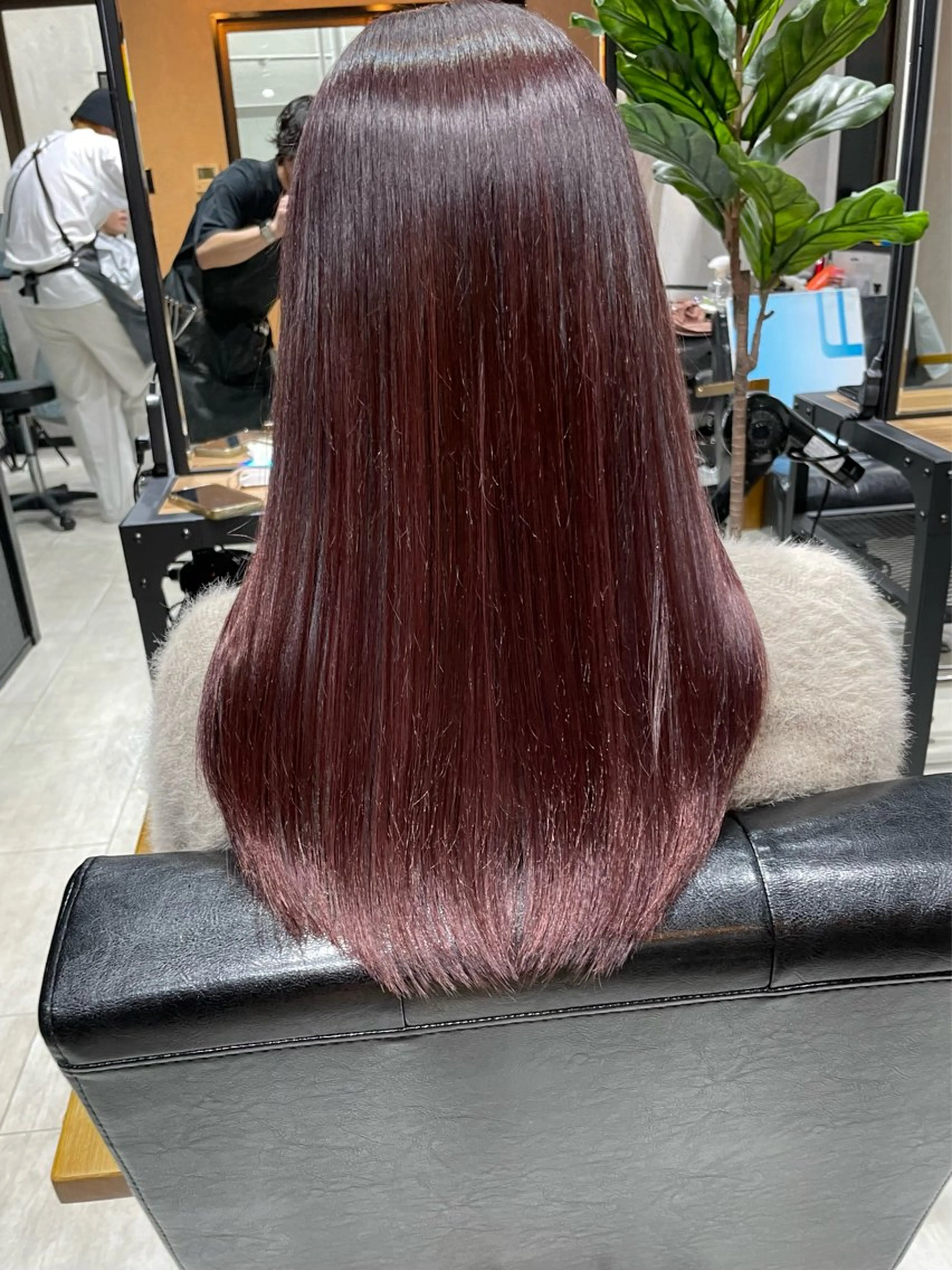 セミロング 顔周りカット 髪質改善 韓国風ヘア レイヤーカット トリートメント カット ヘアカラー トリートメント 岡崎勇人/レイヤー/ 韓国/ケラチンTRのヘアスタイル