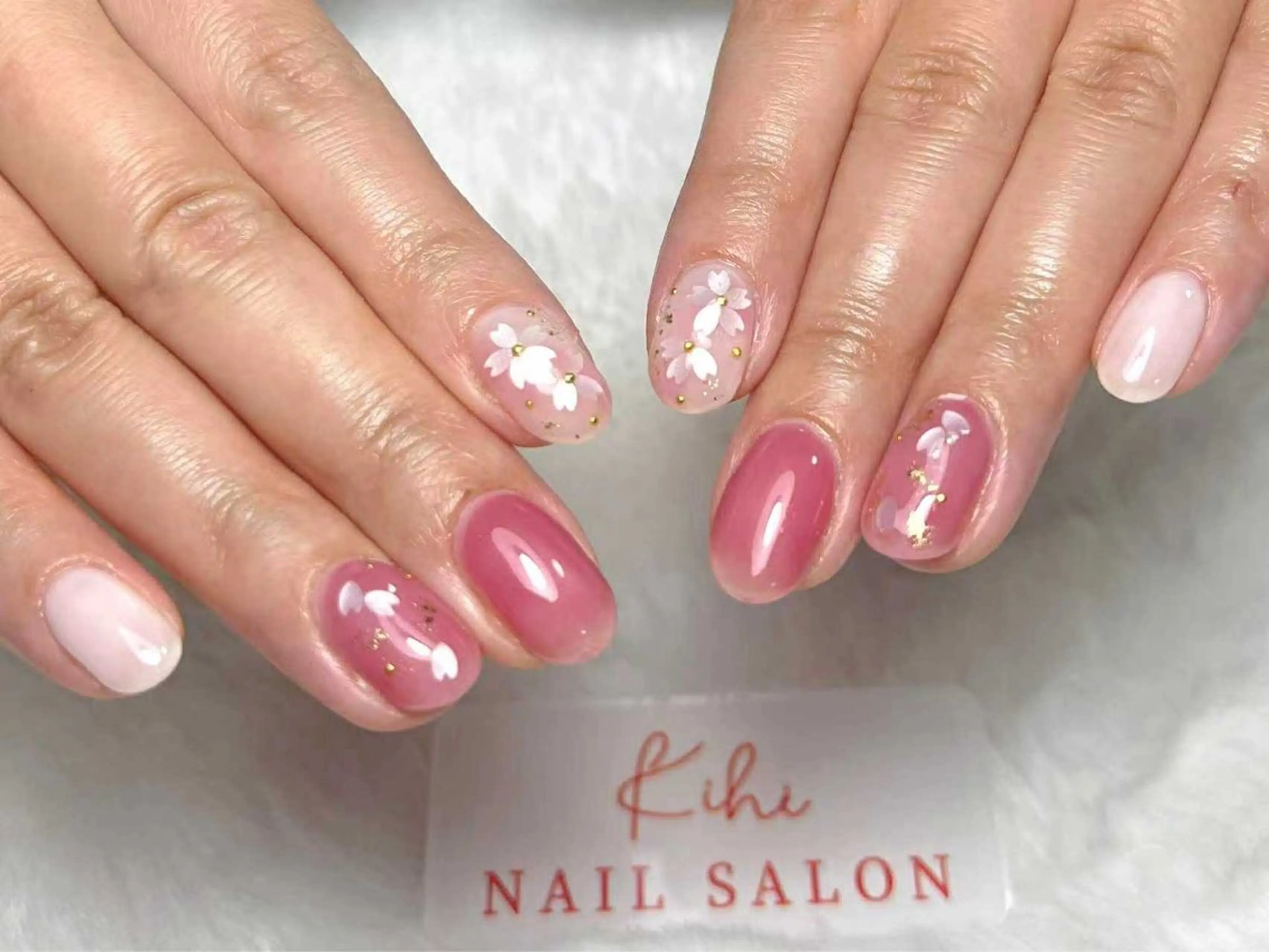 ネイル アートネイル フレンチネイル ジェルネイル グラデーション 韓国ネイル ハンドネイル ハンドケア さくら💮💮 【オフ無料】のネイルデザイン