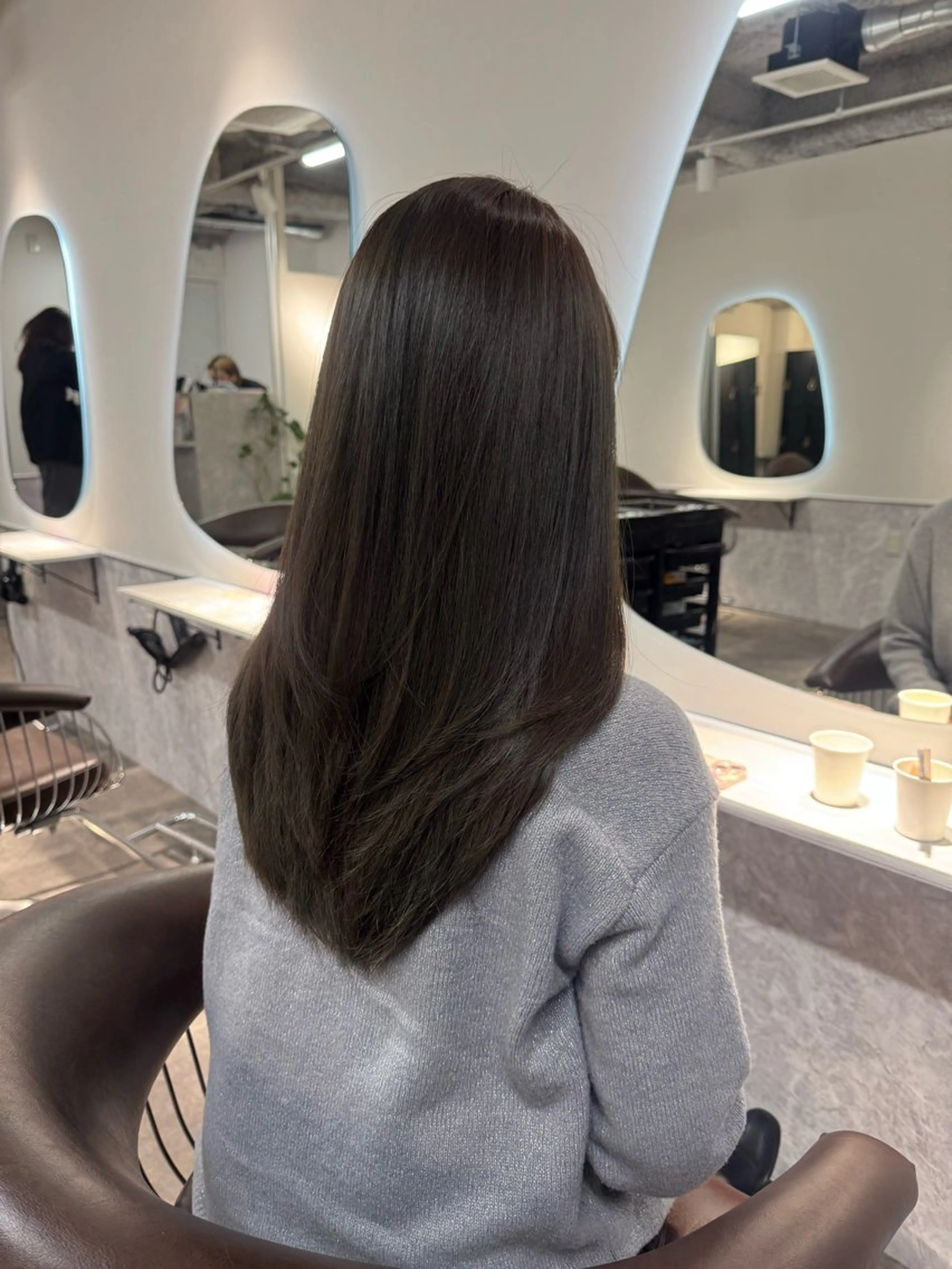 ロング カラー 透明感カラー グレージュ オリーブグレージュ オリーブグレー 髪質改善 ヘアカラー トリートメント 透明感カラー🫧/ ゆうなのヘアスタイル