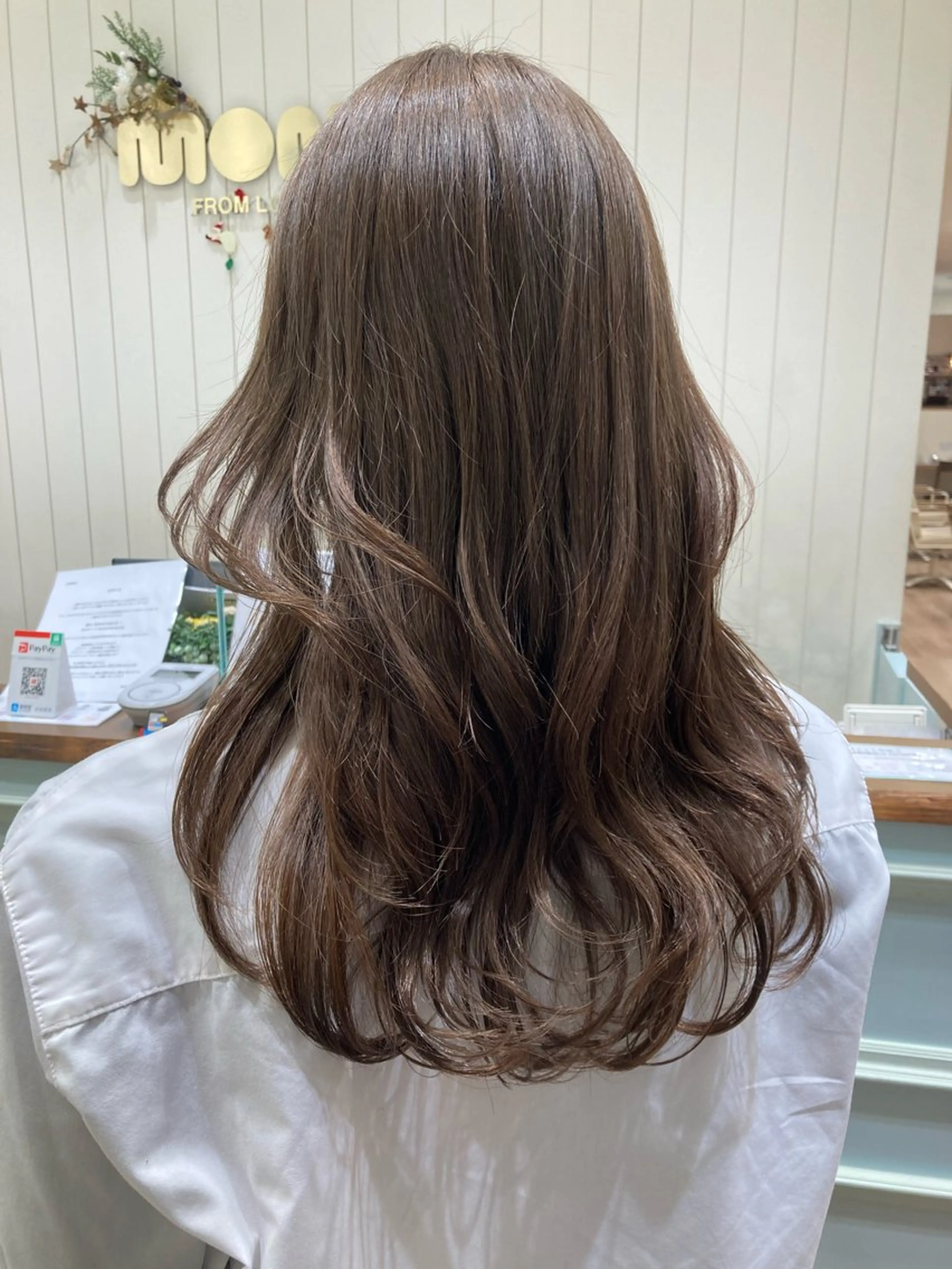 セミロング カラー ベージュカラー ブリーチ ミルクティーベージュ ブリーチなしカラー ヘアカラー むらたみずき /大宮ボブ、ショートのヘアスタイル