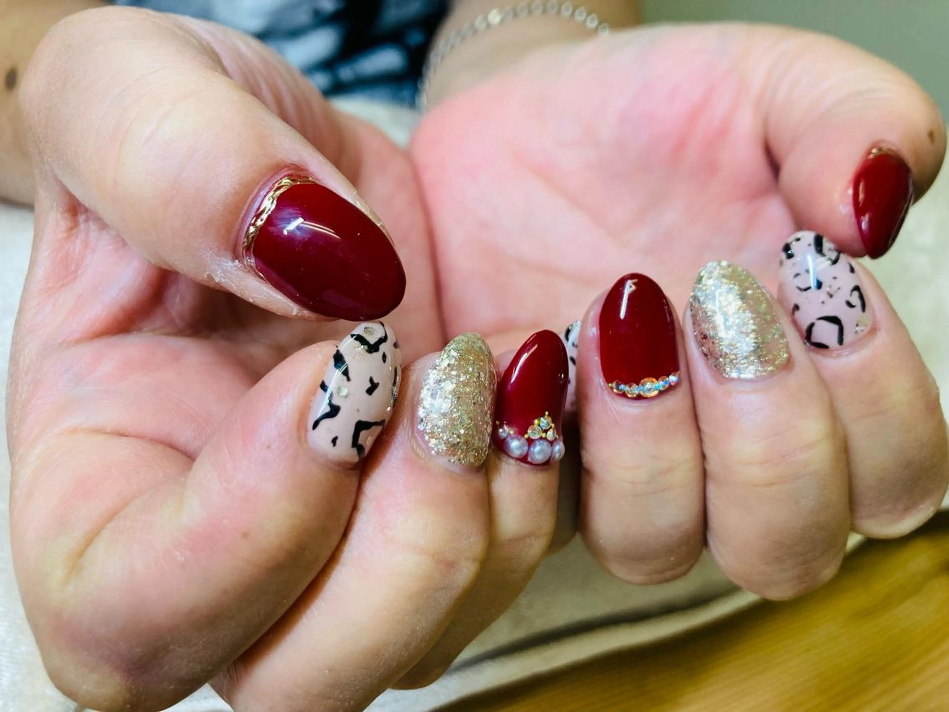 ネイル 寺山 千鶴のネイルデザイン