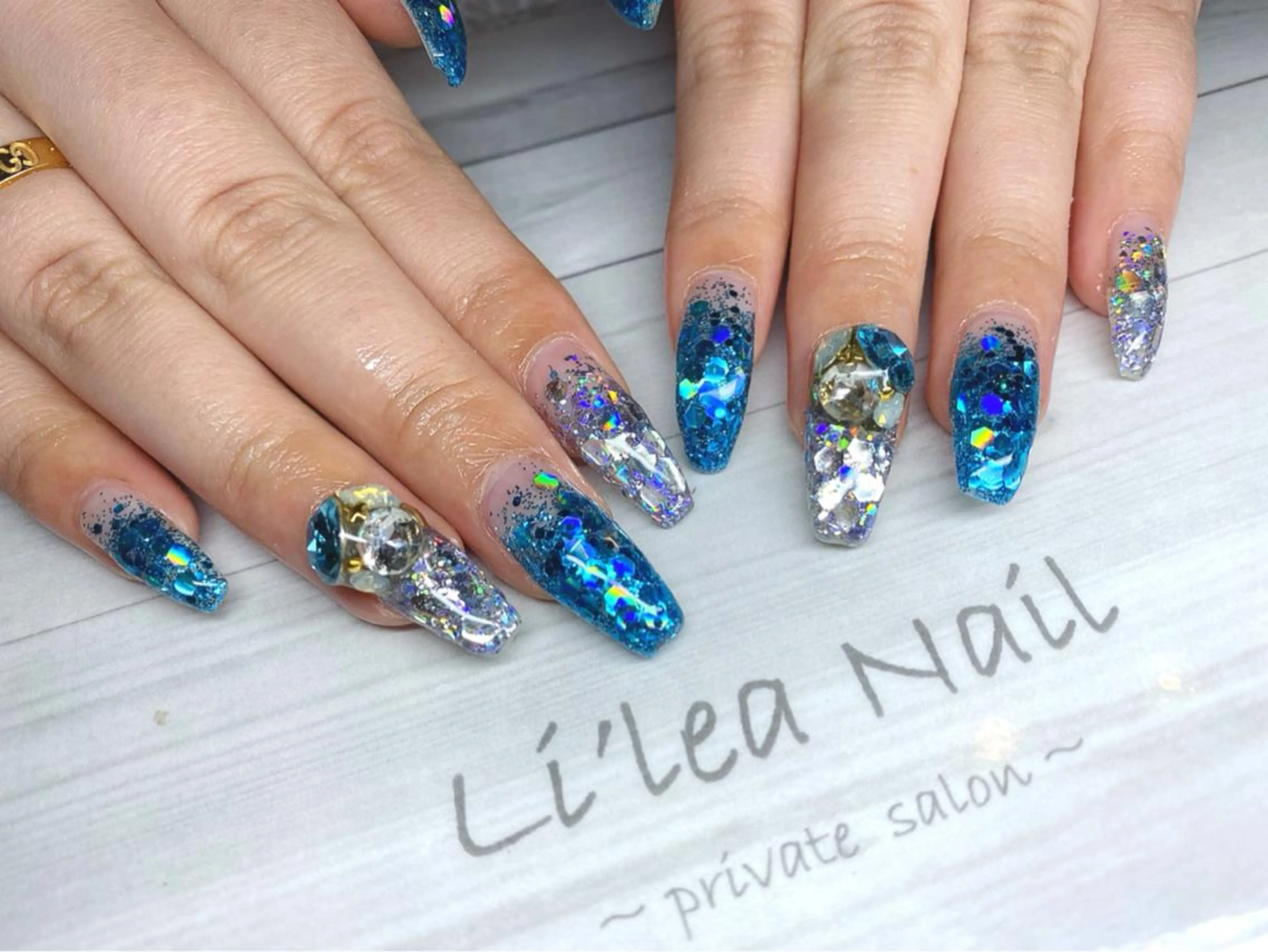 ネイル Li'leaNail AINAのネイルデザイン