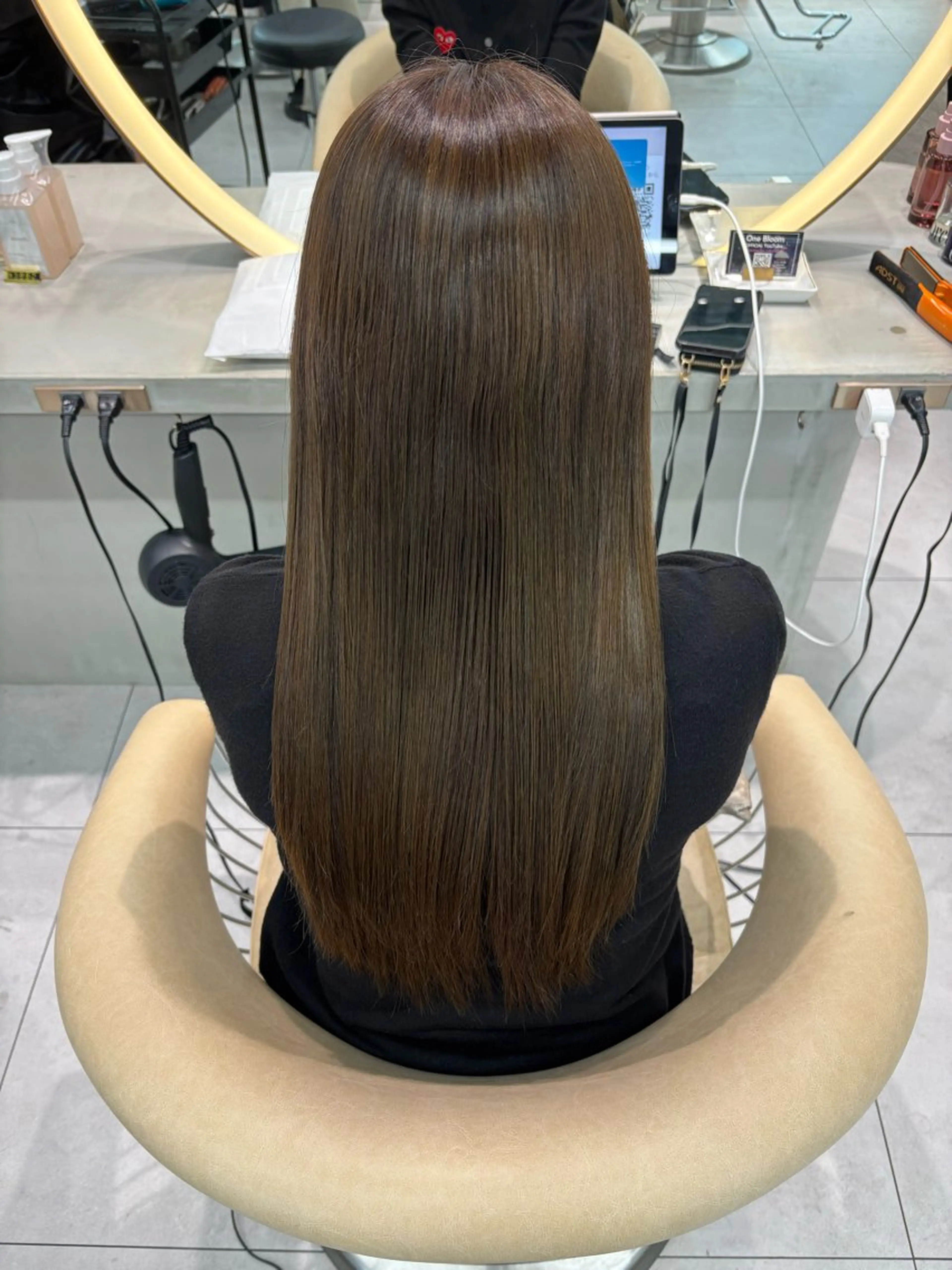 ロング カラー オリーブカラー あいり／艶髪 、透明感カラー🩶のヘアスタイル