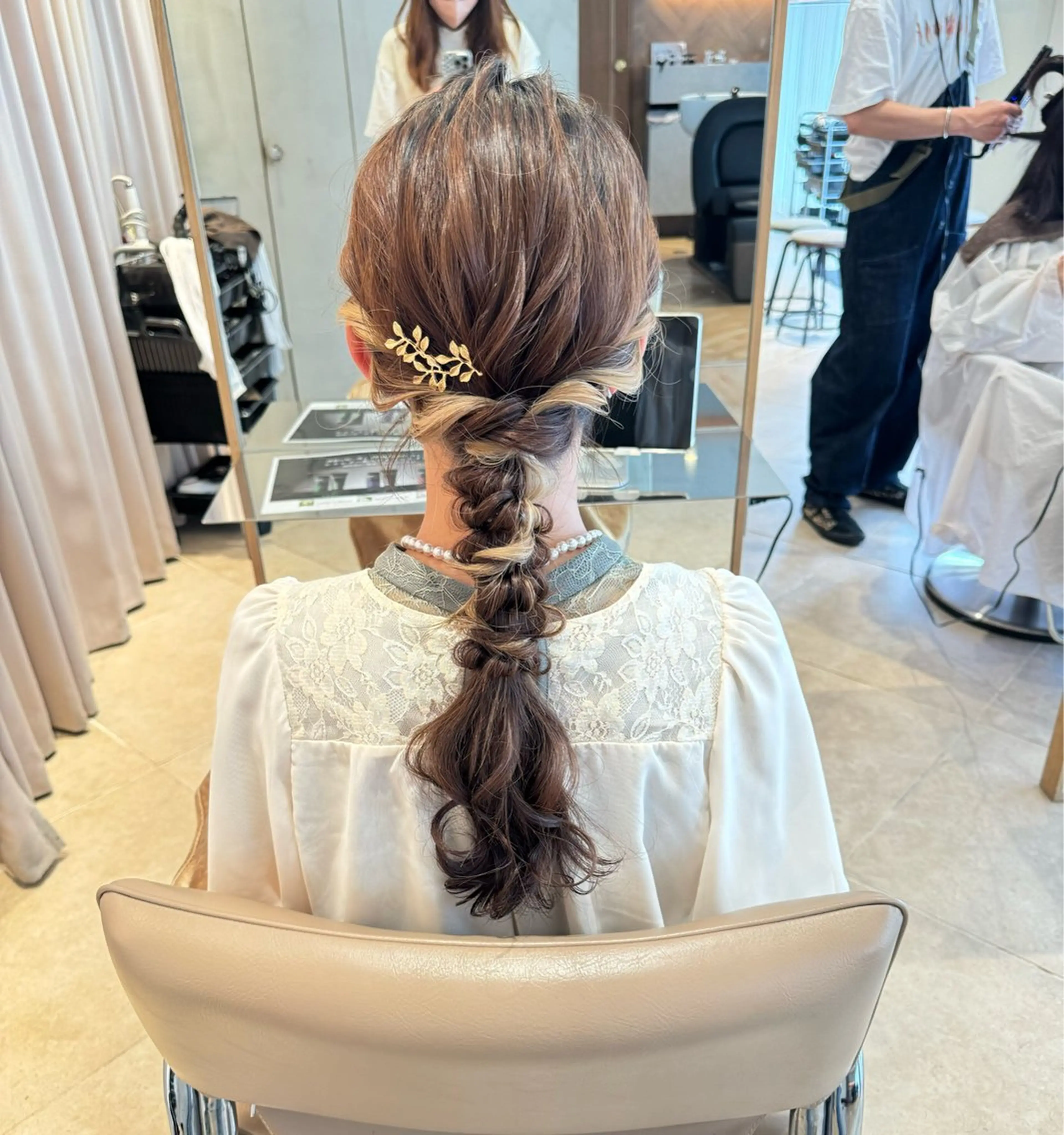 ロング カラー ヘアアレンジ ヘアセット RINA 🦋🫧のヘアスタイル