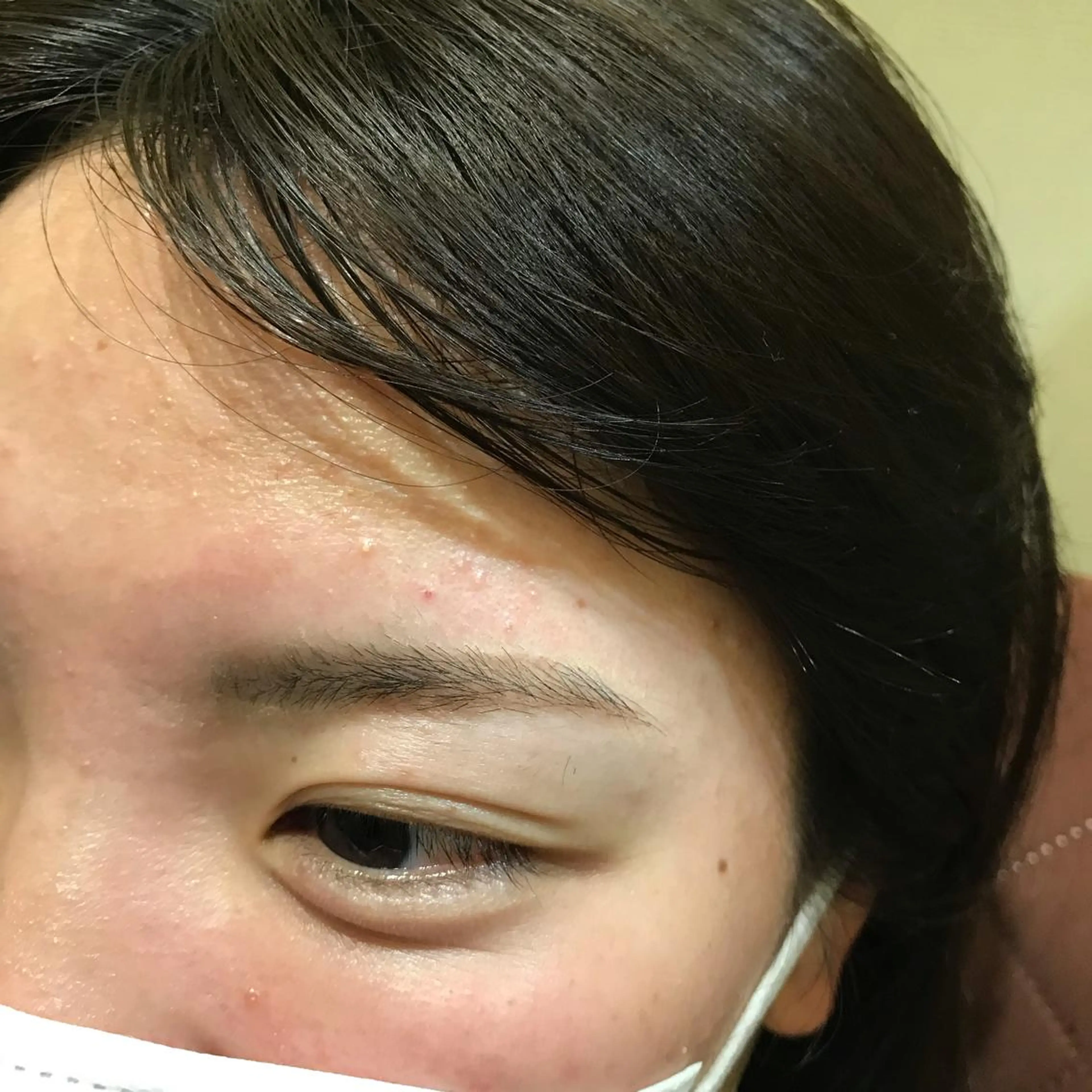 アイブロウ ワックス脱毛 眉カット 三澤 朱里の眉毛・アイブロウイメージ