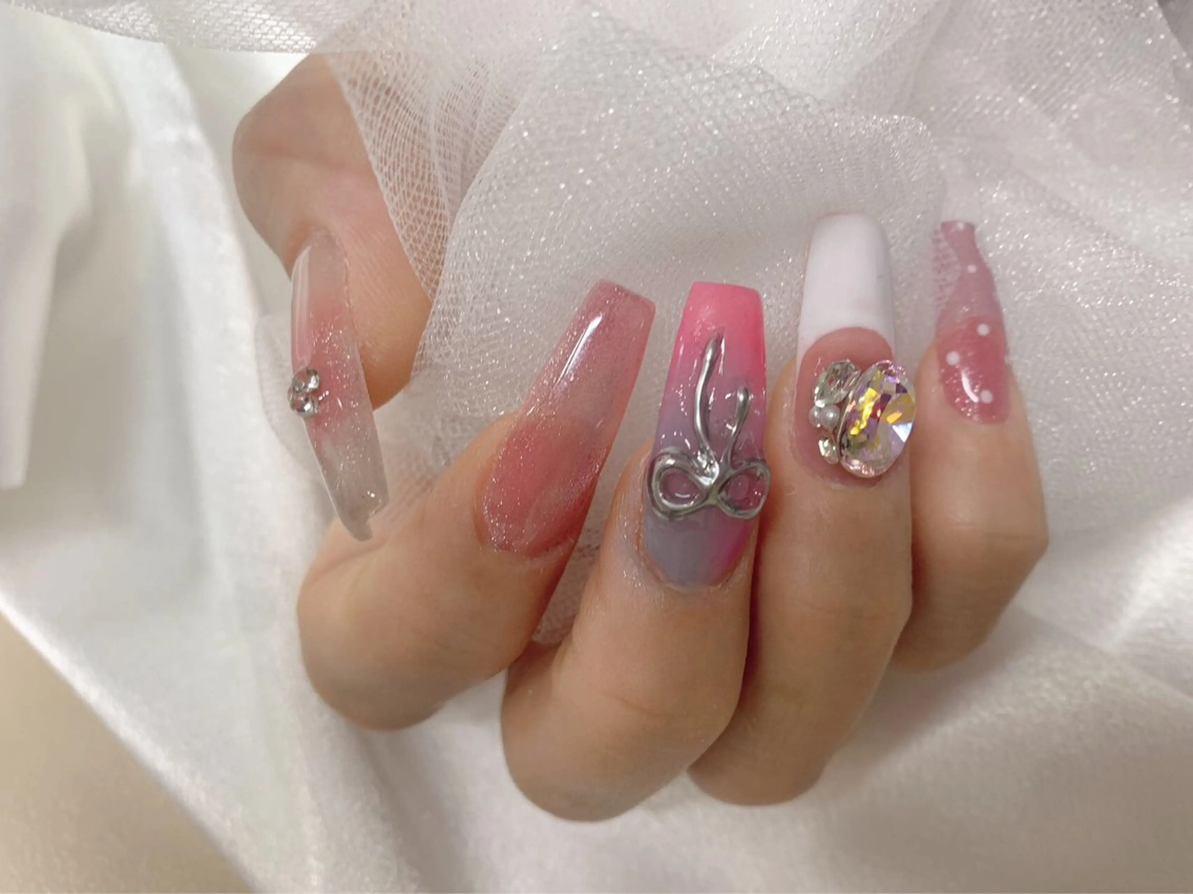 ネイル LR.ONE ヨウのネイルデザイン