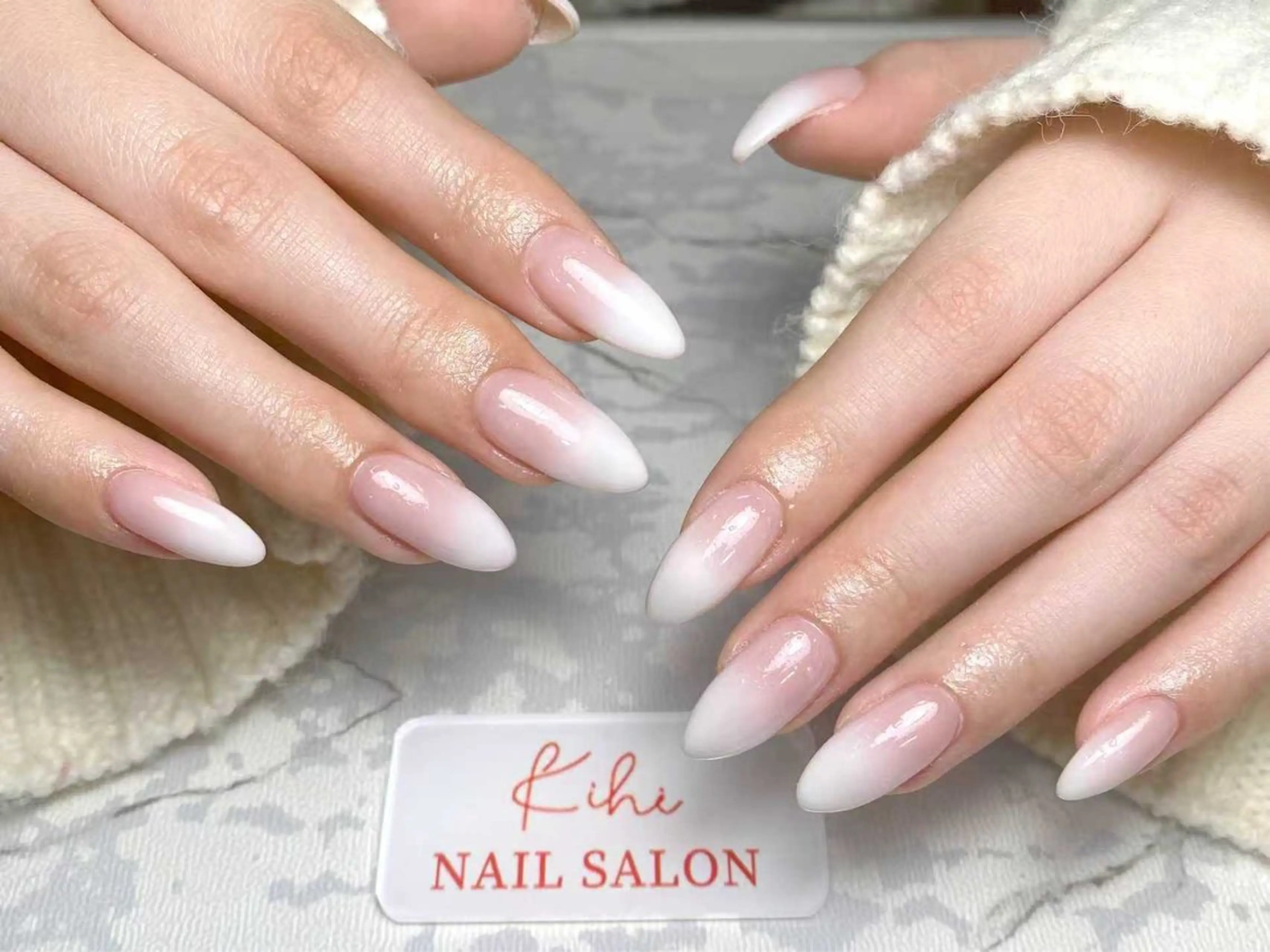 ネイル アートネイル フレンチネイル ジェルネイル グラデーション 韓国ネイル ハンドネイル ハンドケア さくら💮💮 【オフ無料】のネイルデザイン