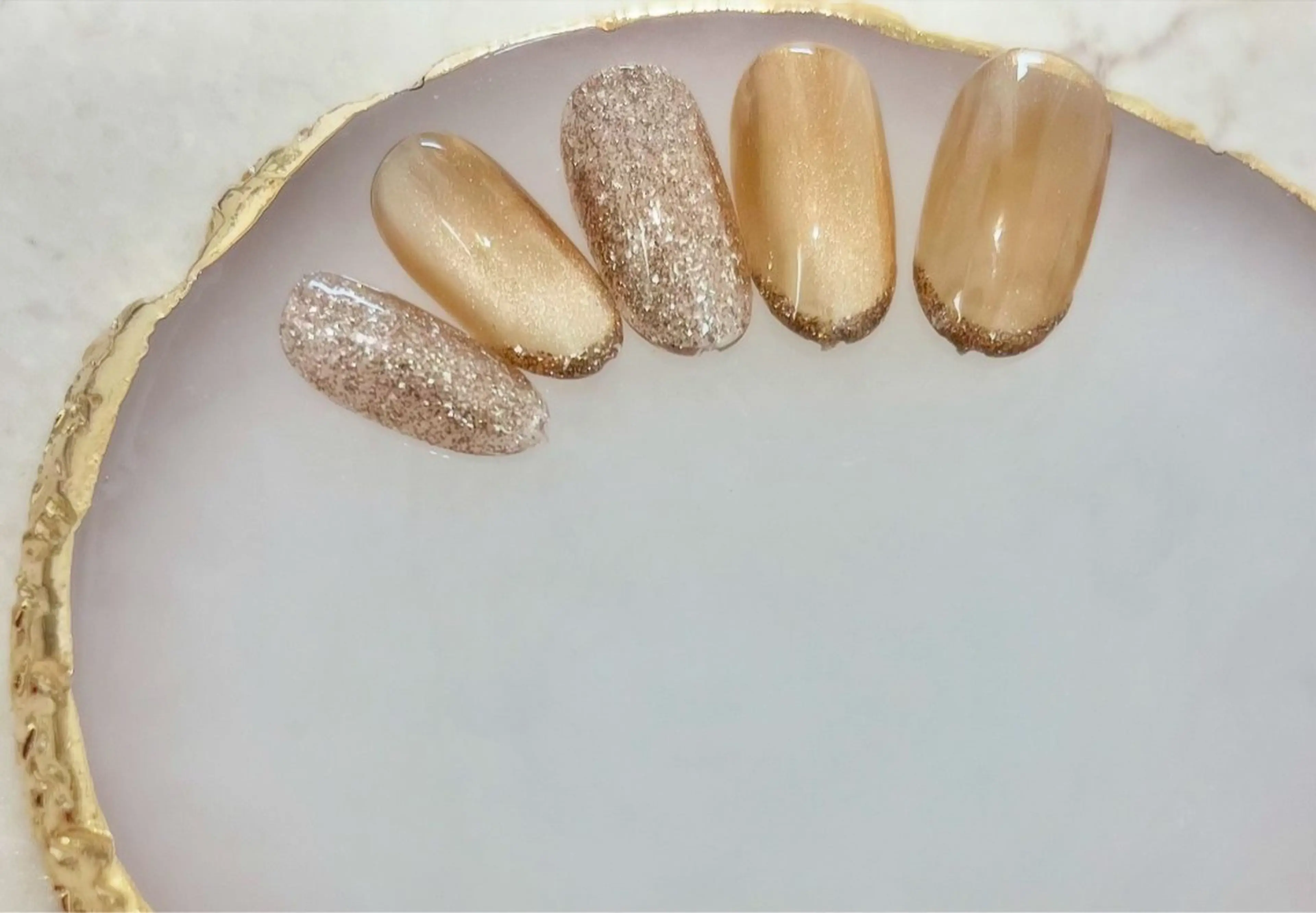 ネイル ハンドネイル gypsofia ジプソフィアのネイルデザイン