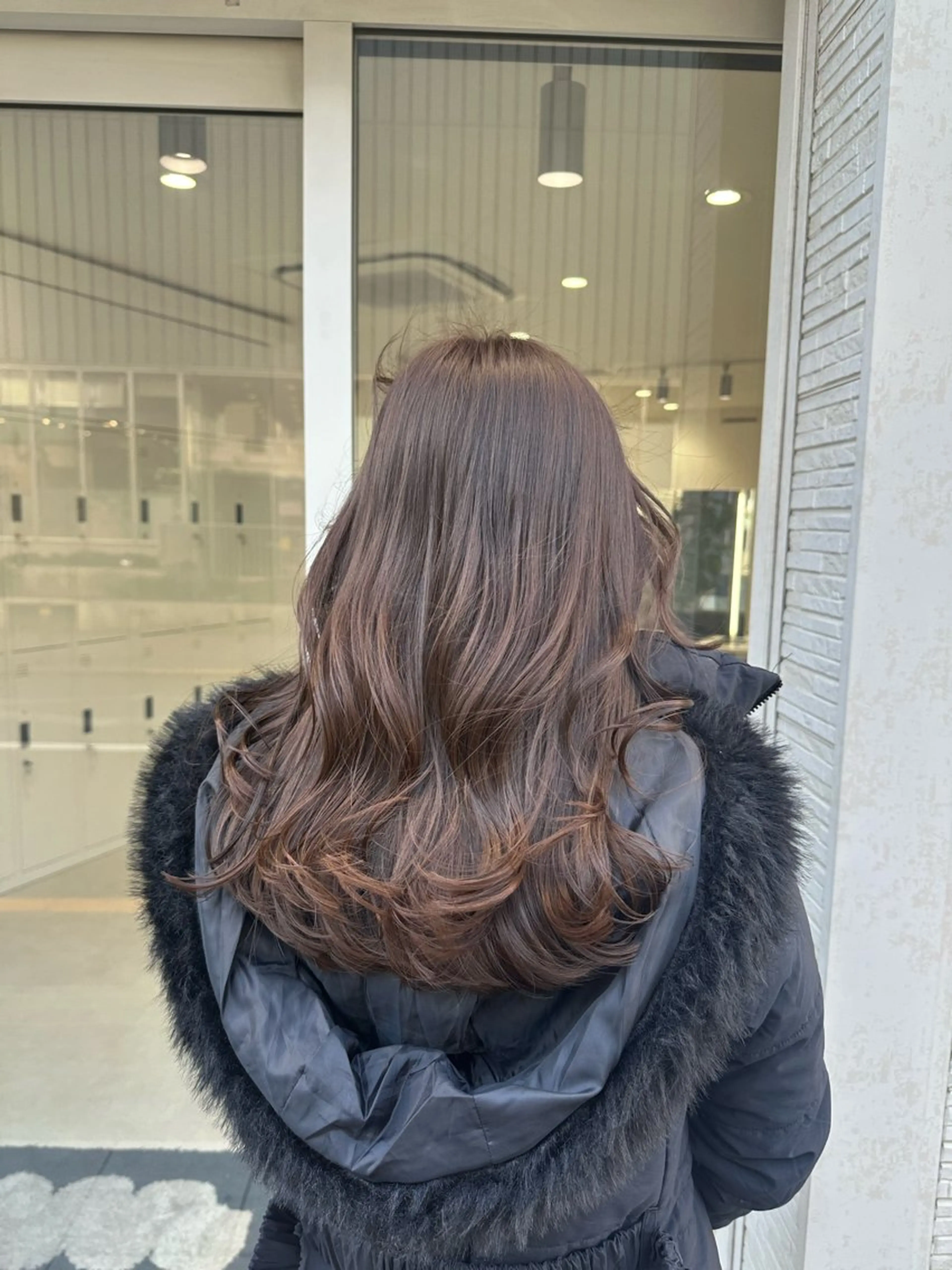 ロング カット ヘアカラー トリートメント ヘアセット やま/トレンドカラー /カットのヘアスタイル