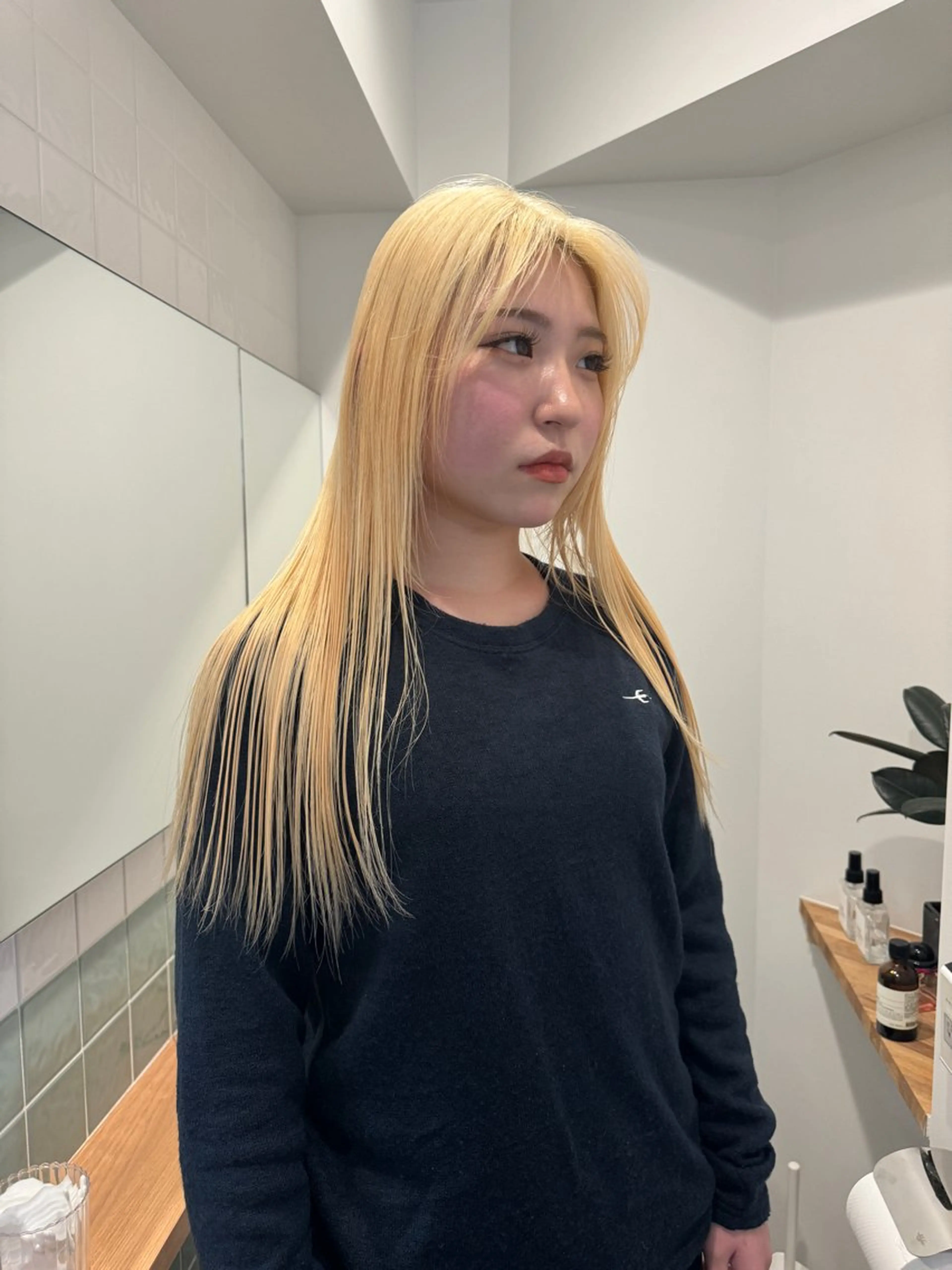 ロング カラー 切りっぱなしボブ レイヤー/縮毛矯正のヘアスタイル