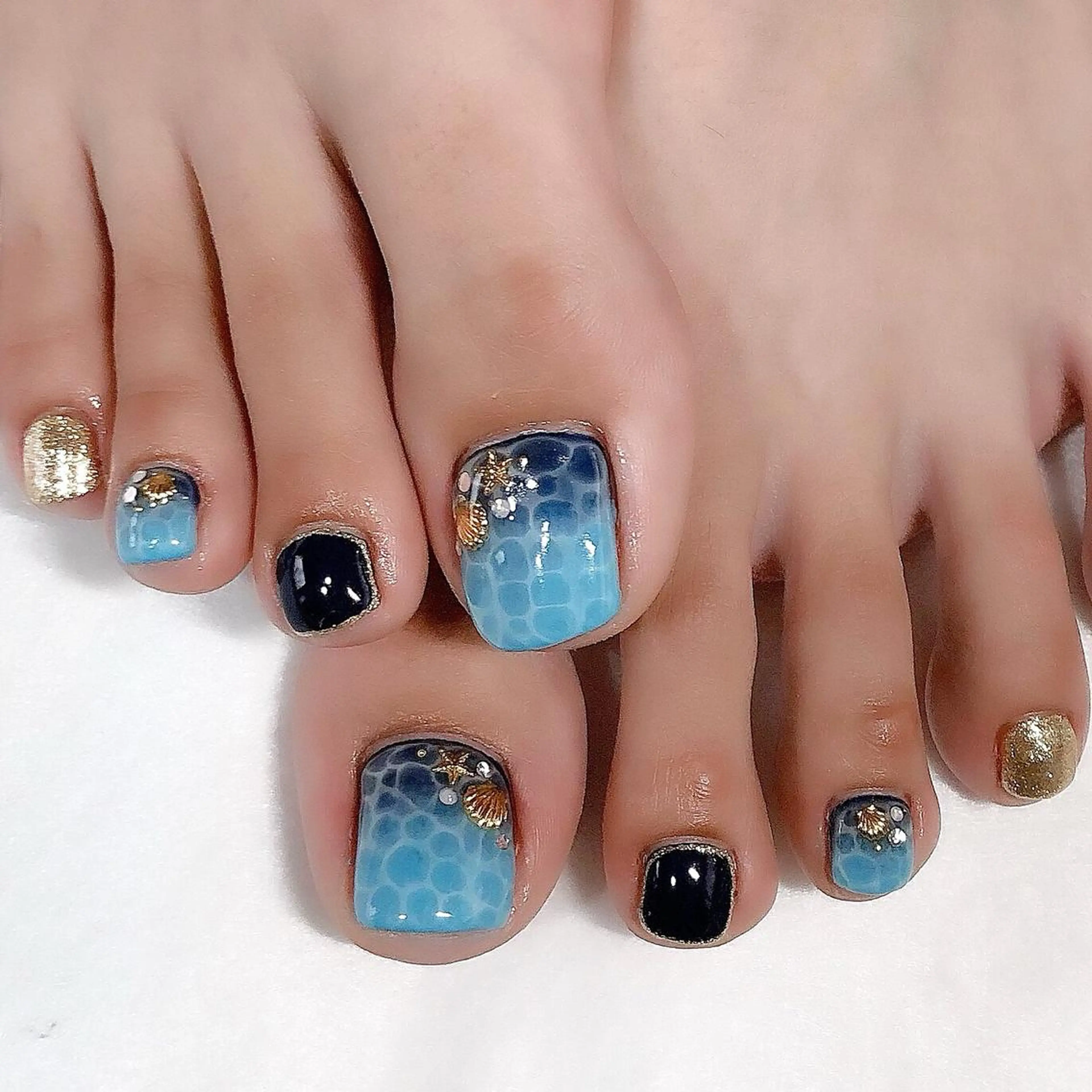 ネイル フットネイル ジェルネイル 東 千夏のネイルデザイン