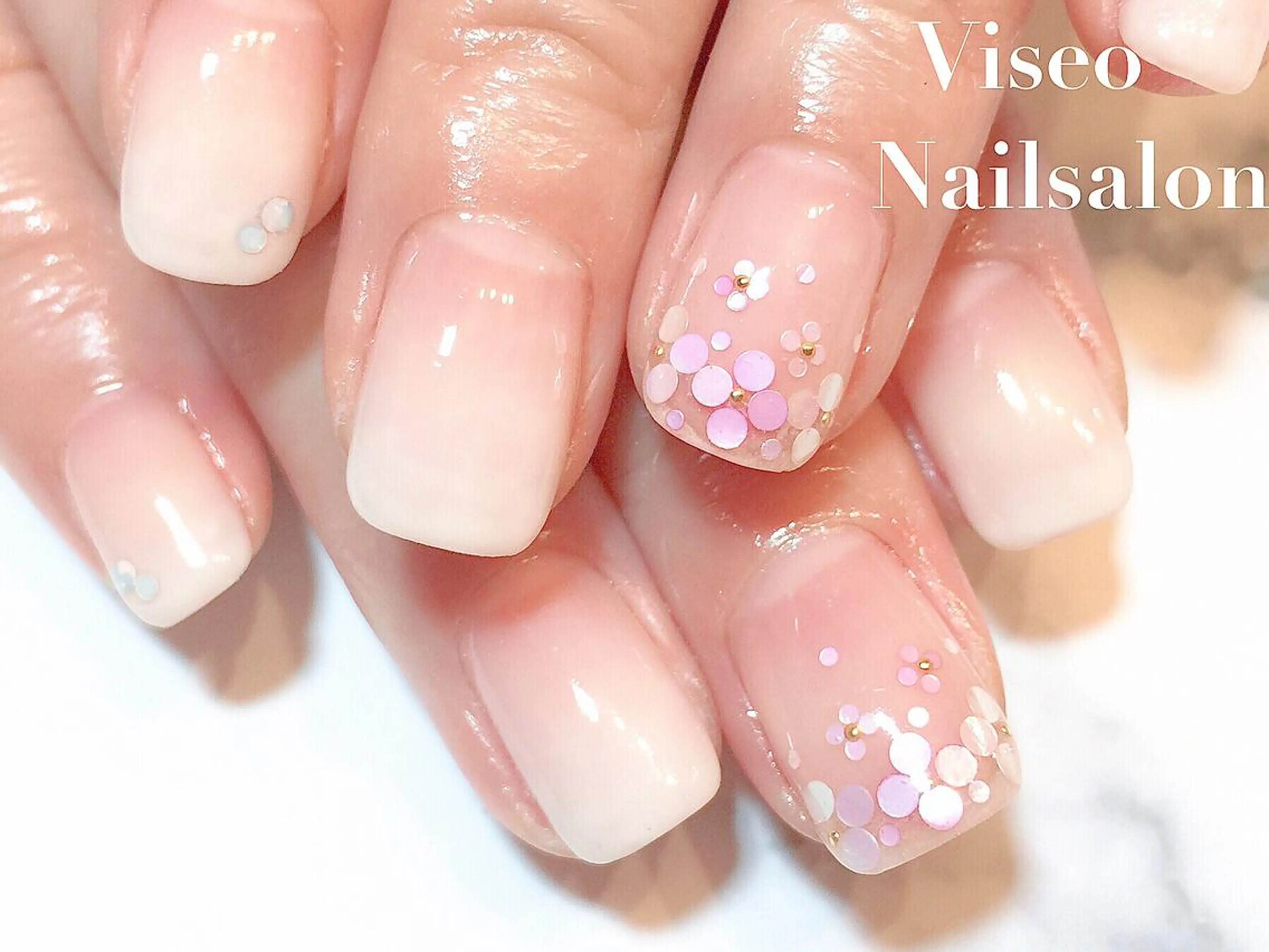 ネイル Viseo《6週間 長持ちパラジェル》のネイルデザイン