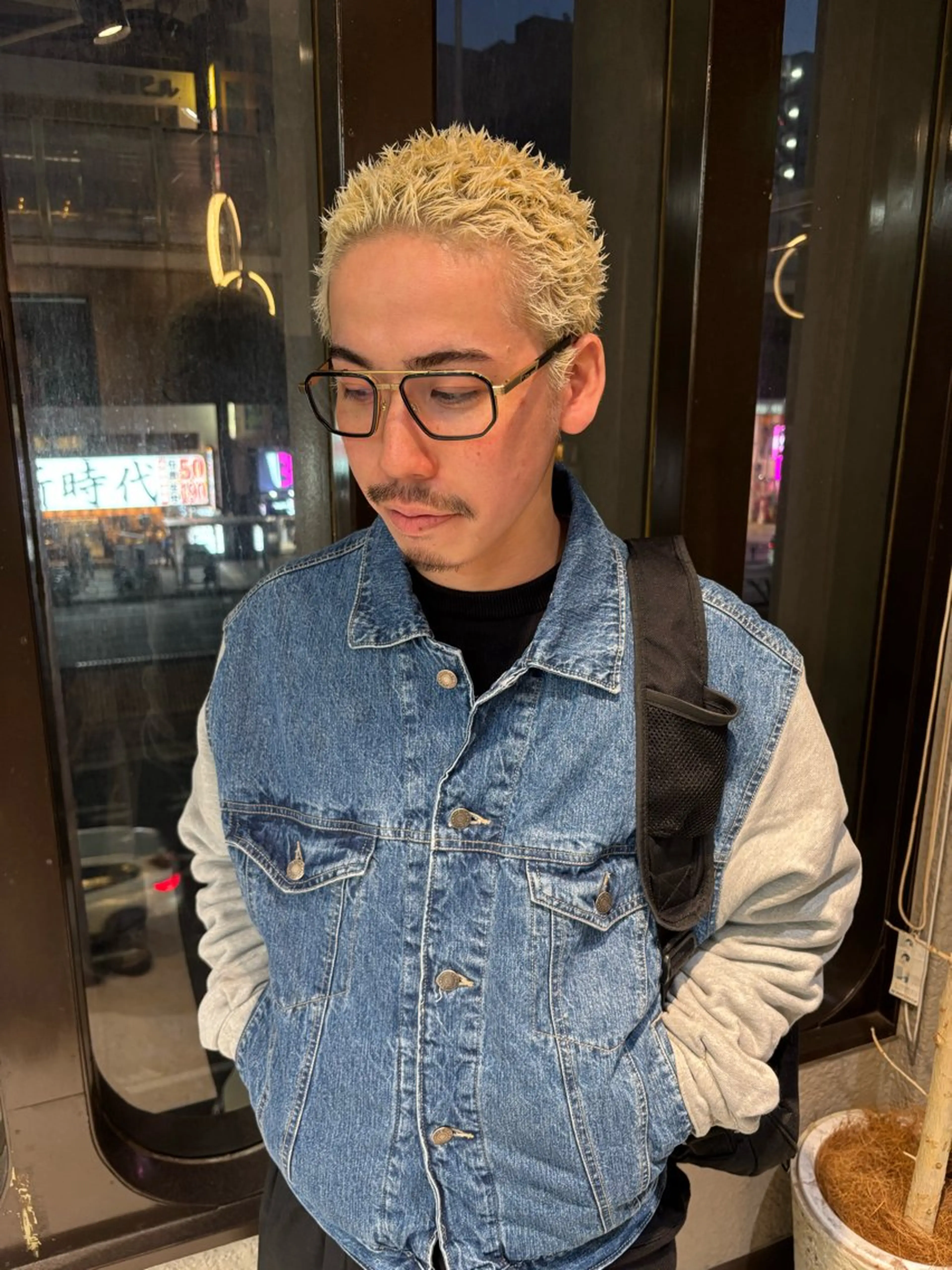 メンズ カット ヘアカラー トリートメント ☘️ハイトーン/ ベージュ/久保田 涼のヘアスタイル