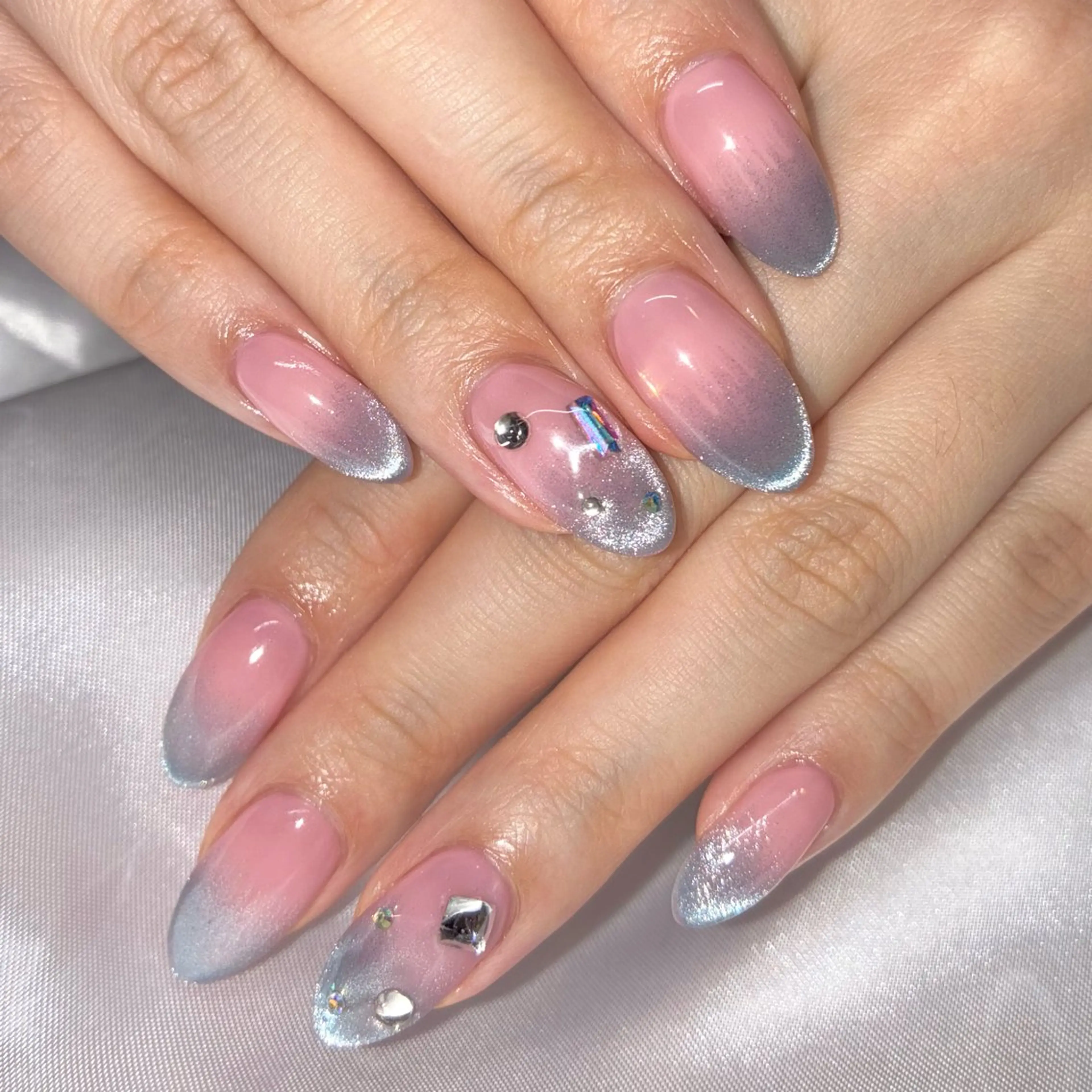 ネイル ジェルネイル マグネットネイル ハンドネイル Nail ヌシん家 AKANEのネイルデザイン