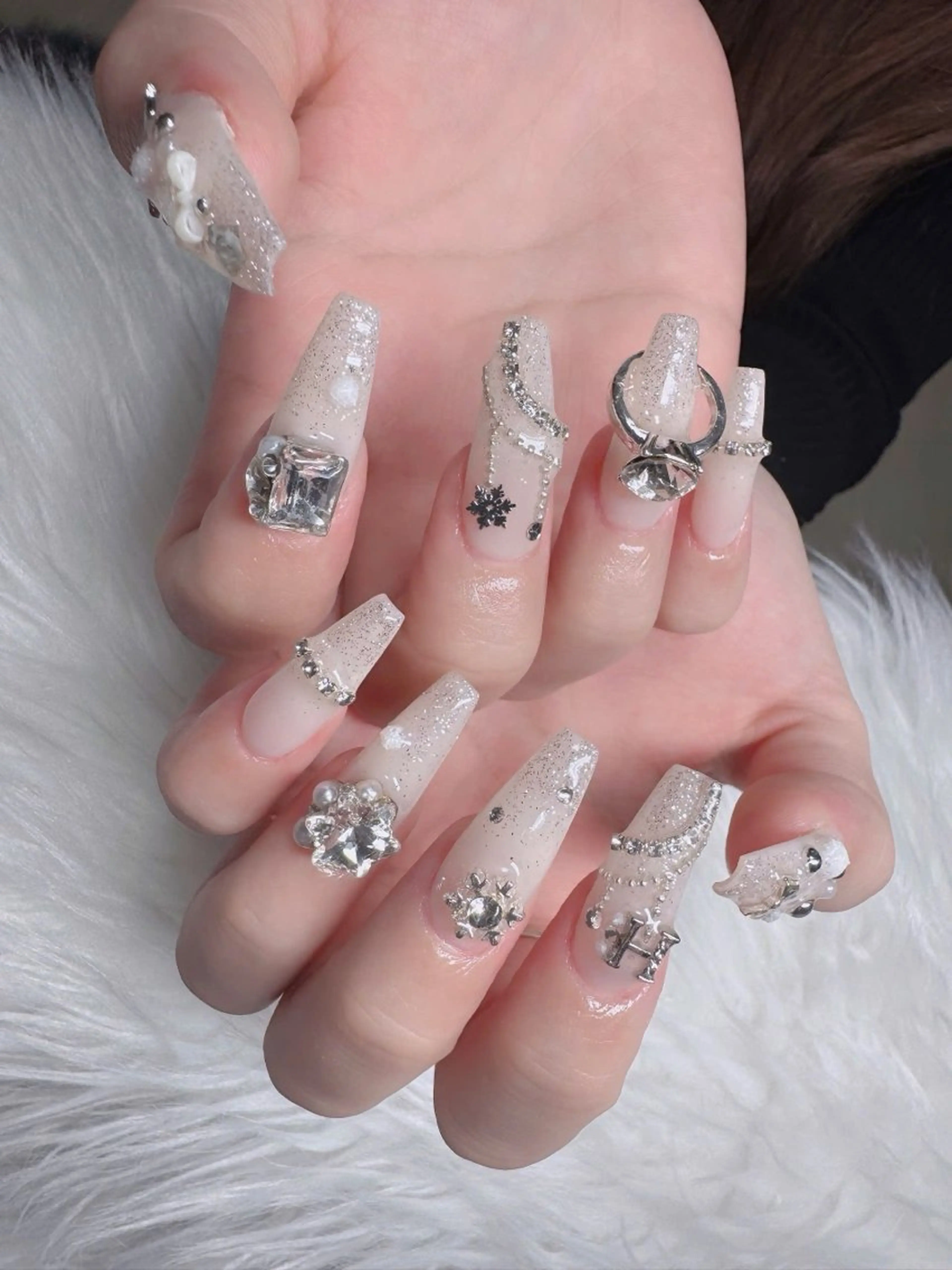 ネイル オーロラネイル フレンチネイル ジェルネイル ハロウィン 韓国ネイル ハンドネイル H.baby Nail Salonのネイルデザイン