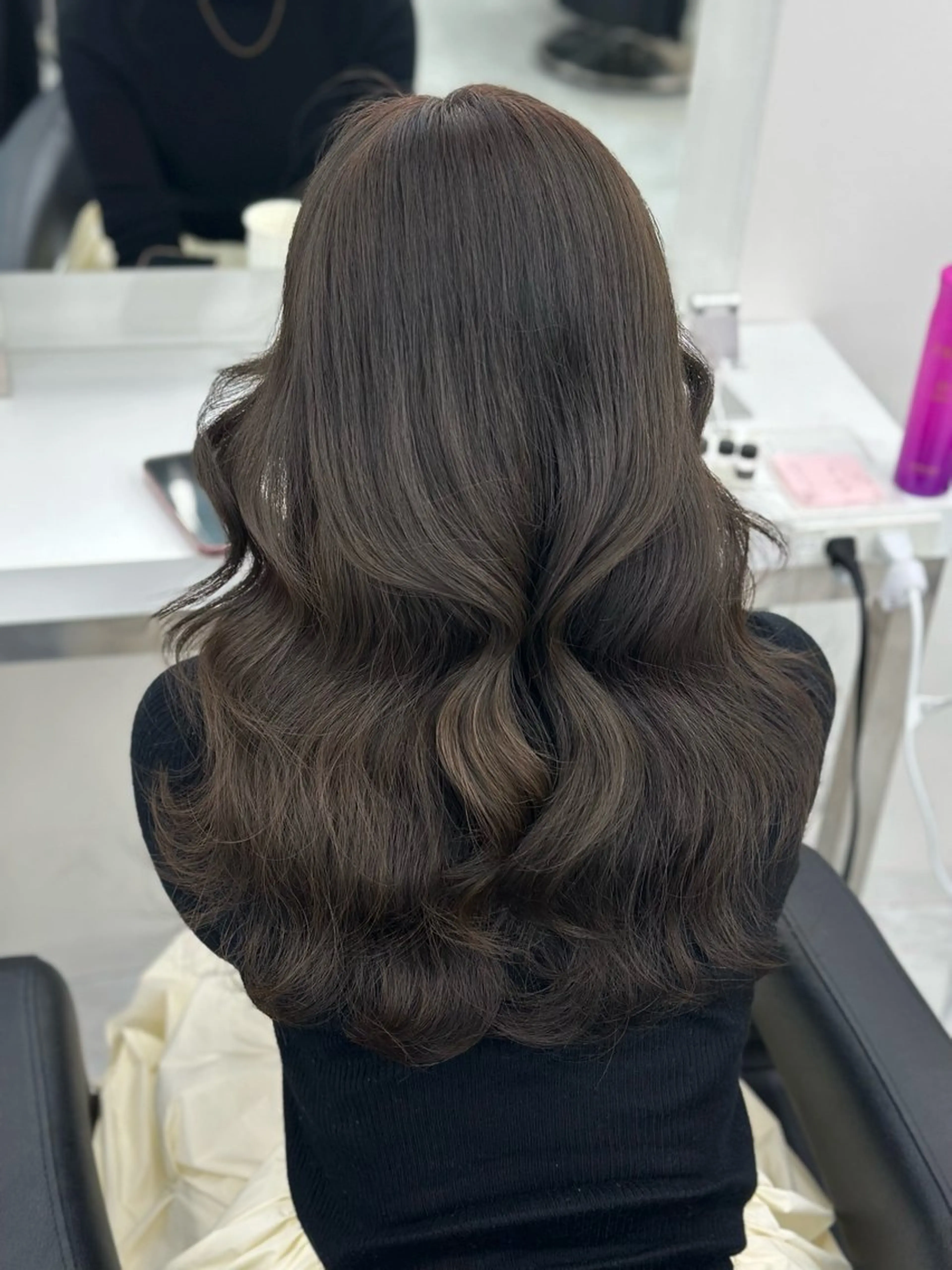 ロング カラー ヘアアレンジ ヘアカラー 艶カラー/ハイトーン /レイヤーカットのヘアスタイル