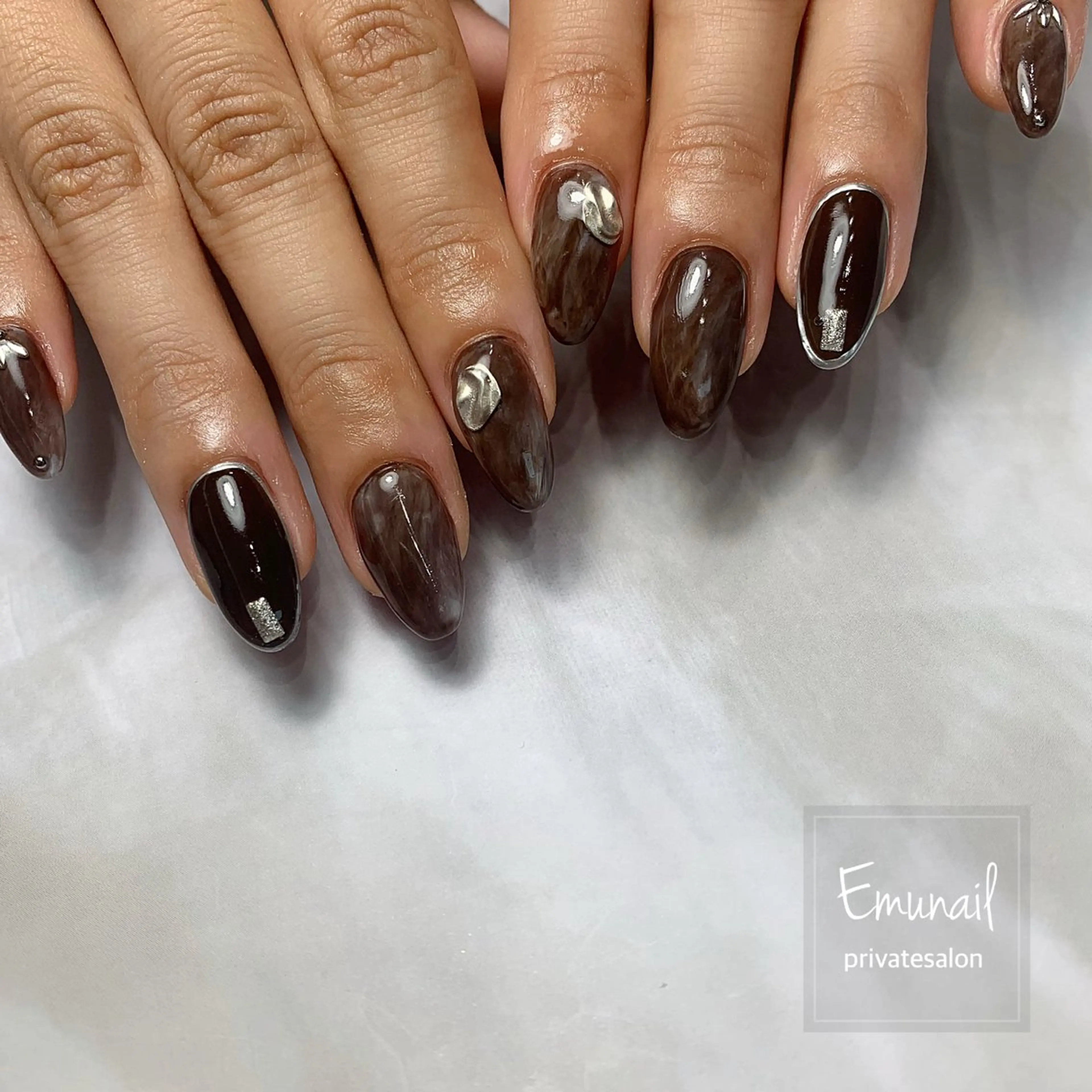 ネイル ハンドネイル Emu Nailのネイルデザイン