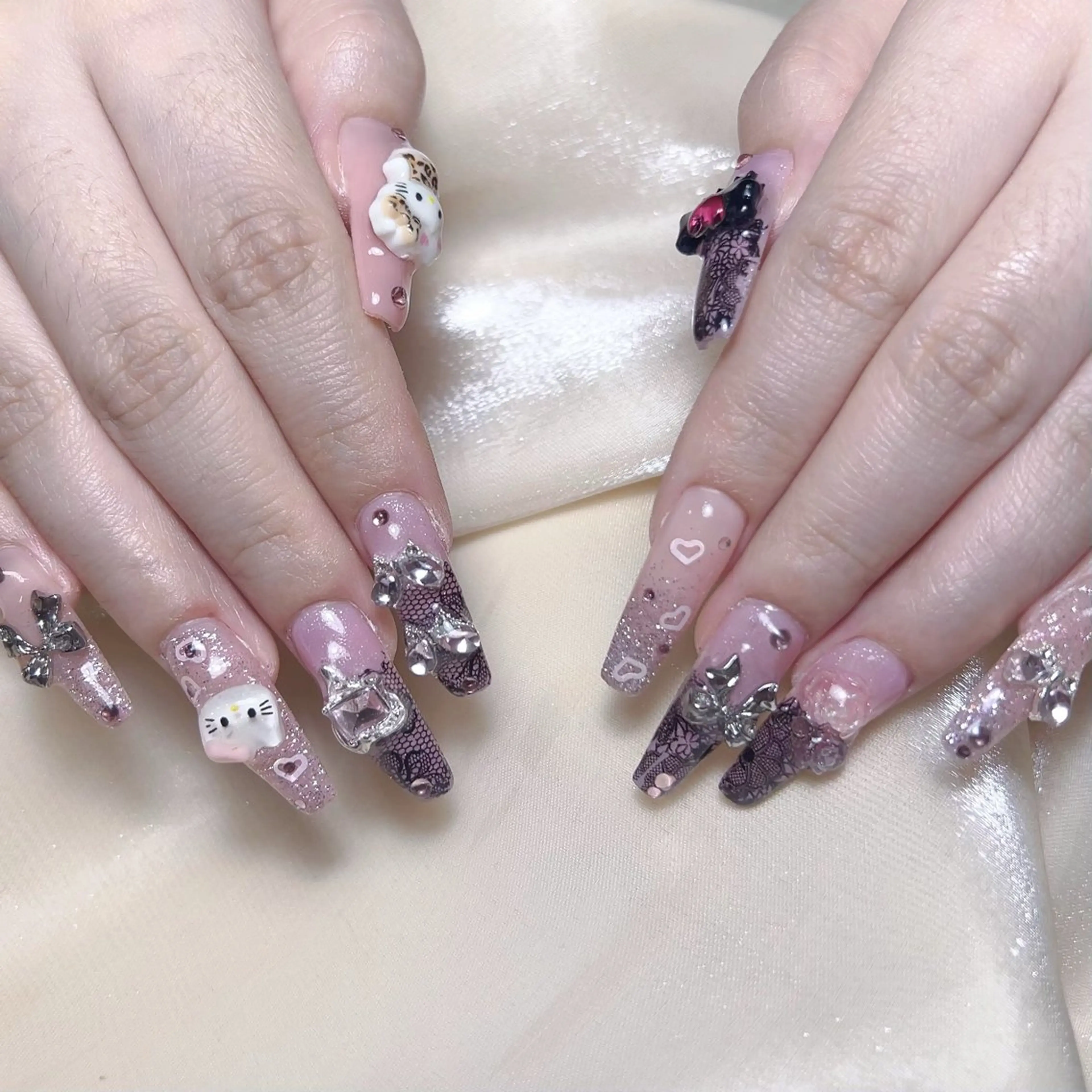 メンズ ネイル メンズ韓国風 アートネイル オーロラネイル ガーリー キラキラネイル ハンドネイル Nail salon 木にいるのネイルデザイン