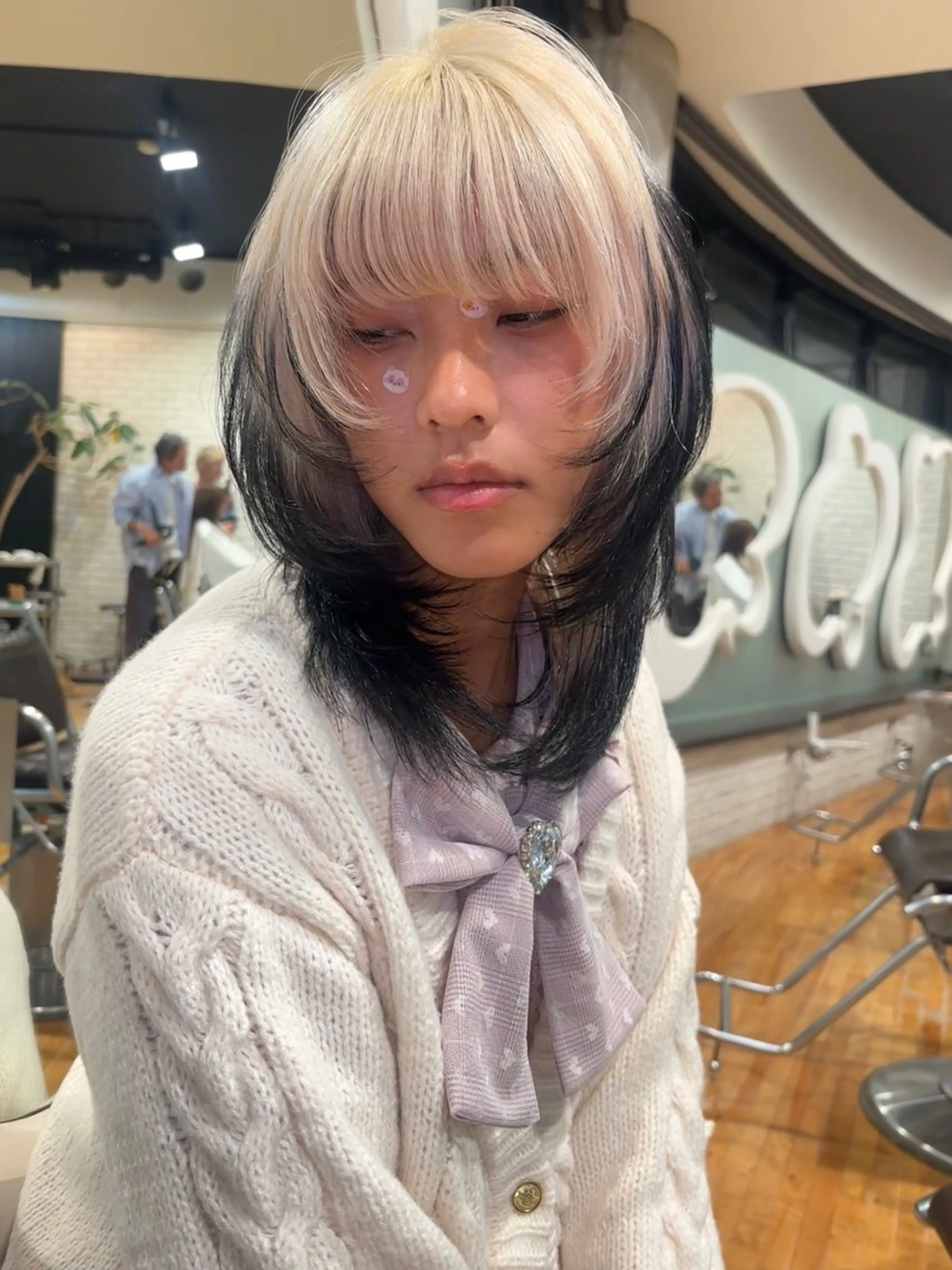 セミロング カラー デザインカラー レイヤーカット カット ヘアカラー RiSA ★のヘアスタイル