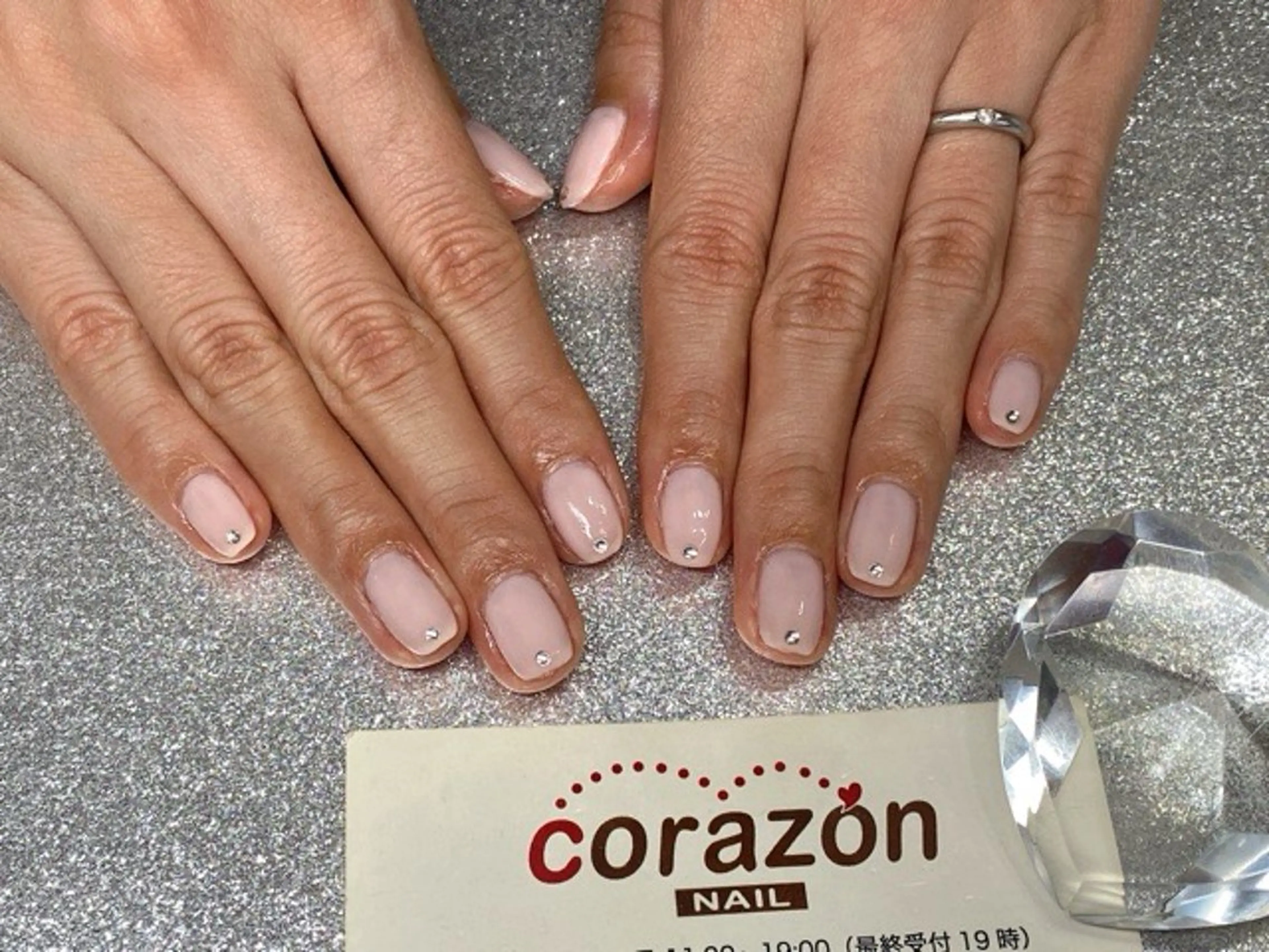 ネイル ジェルネイル ワンカラーネイル ピンク ストーンネイル ネイリスト aicoのネイルデザイン