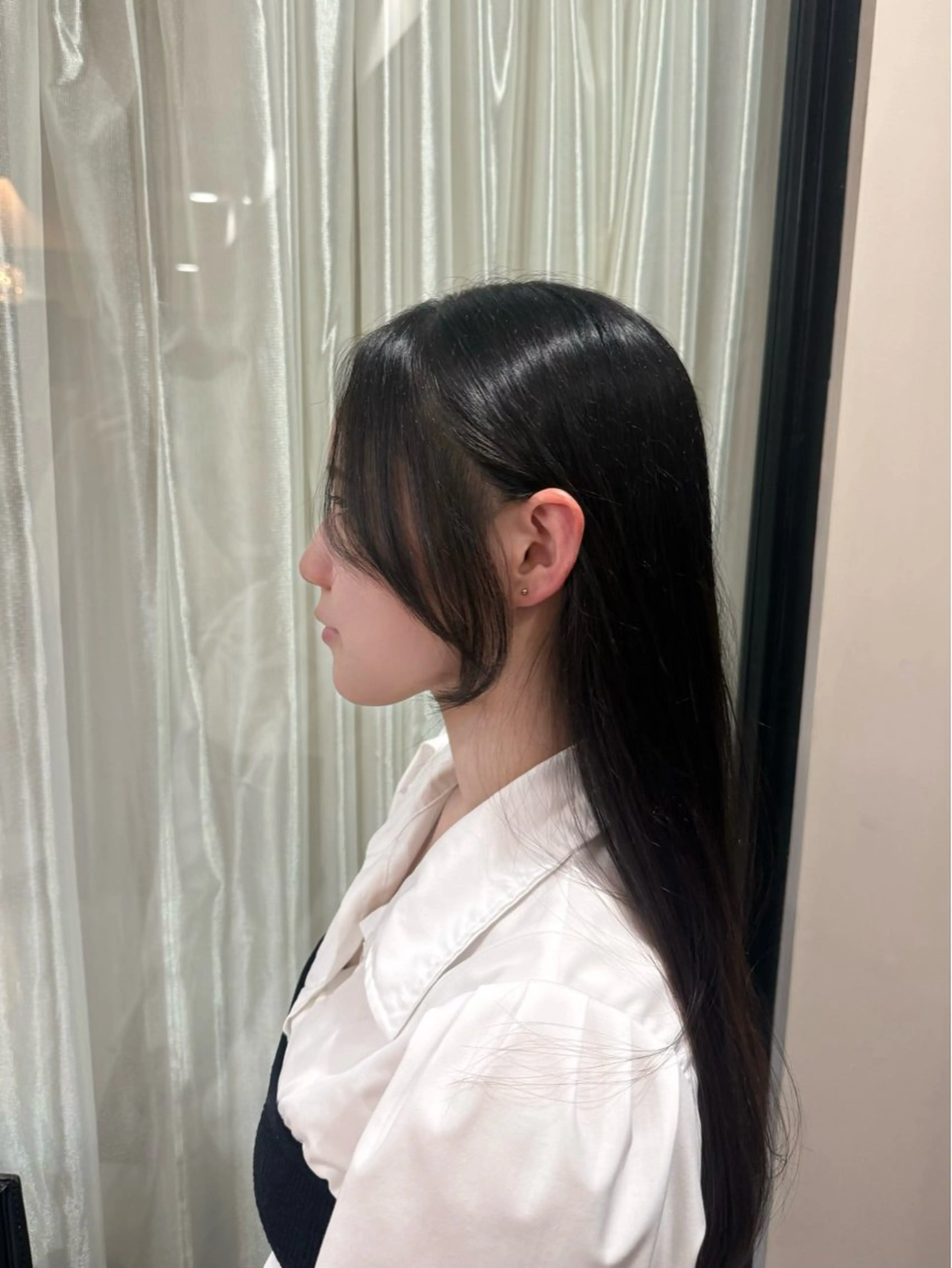 ロング 顔周りカット 尾濱 ららのヘアスタイル