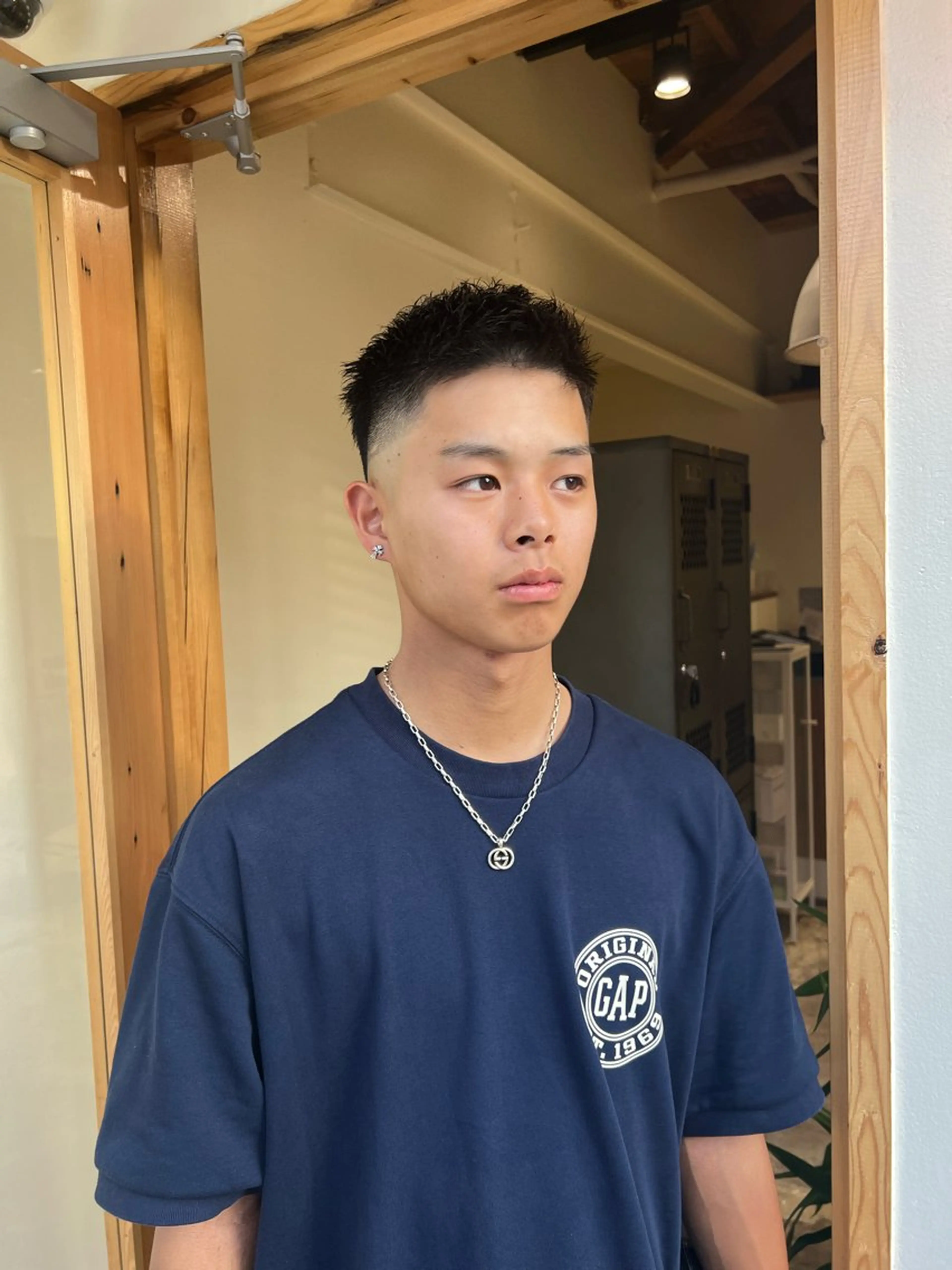 メンズ nishido ハイライト/パーマのヘアスタイル