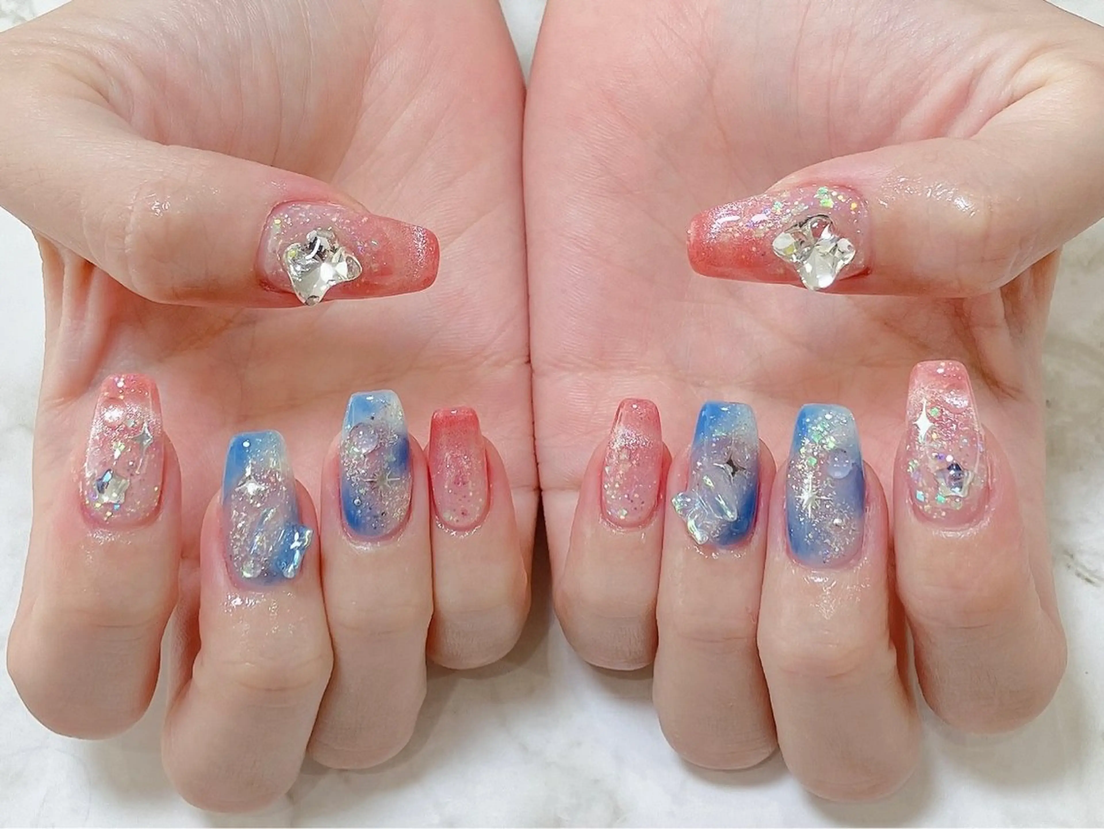 ネイル 持ち込み 林 麗欽のネイルデザイン