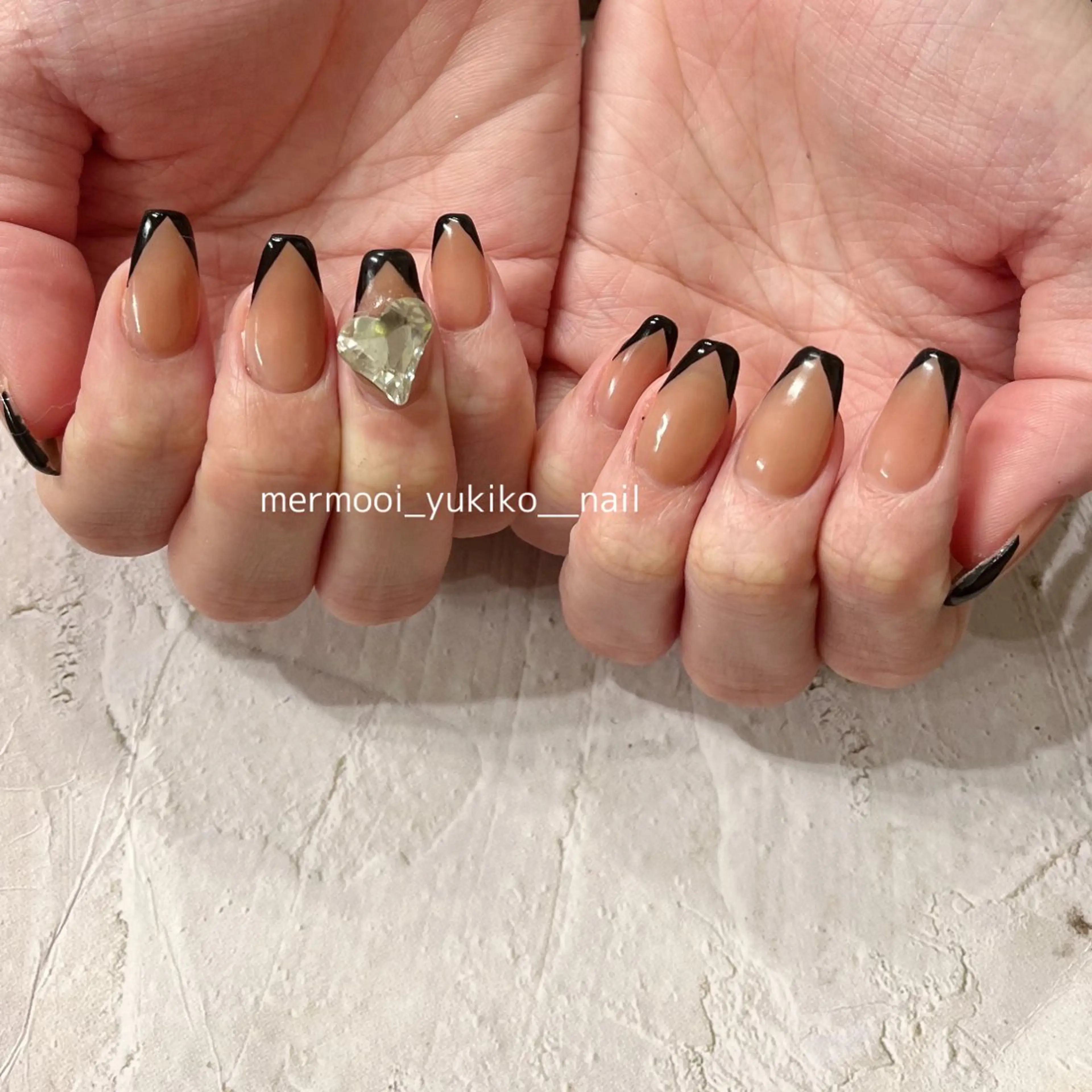 ネイル フレンチネイル ジェルネイル ハート 韓国ネイル パラジェル mermooi所属・melumooi nailのネイルデザイン