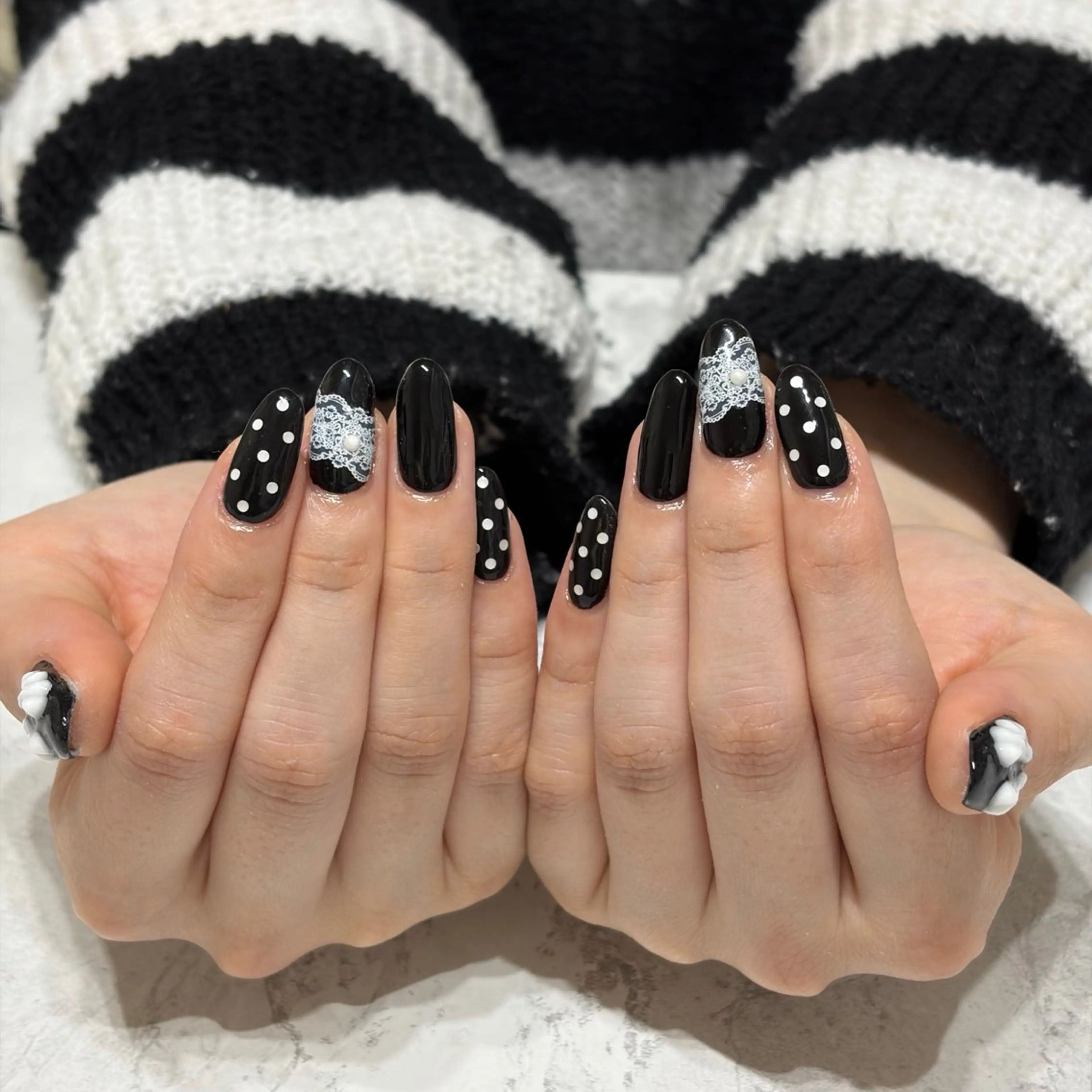 ネイル ドット レース ハンドネイル Re line megumiのネイルデザイン