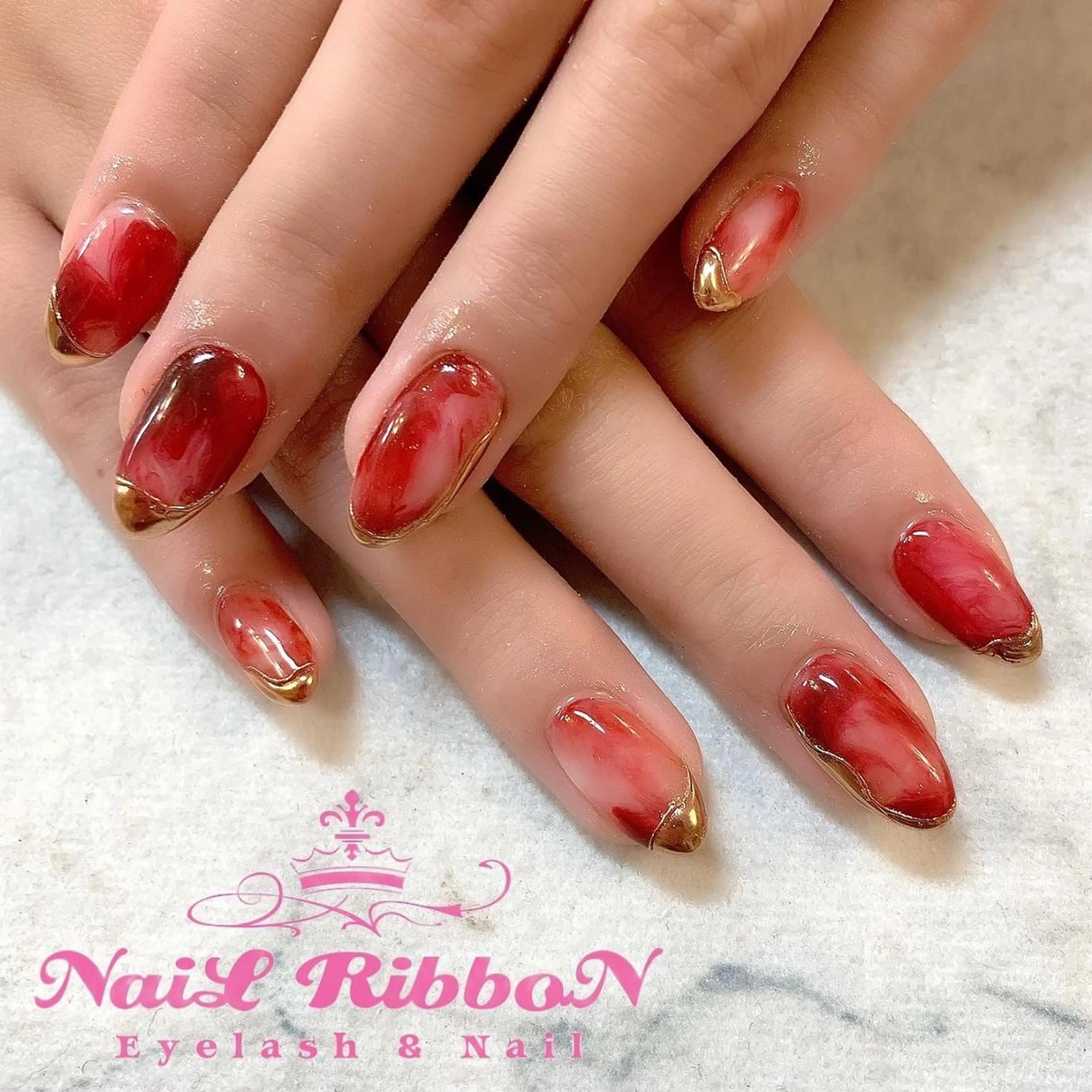 ネイル ネイルリボン 受付スタッフのネイルデザイン