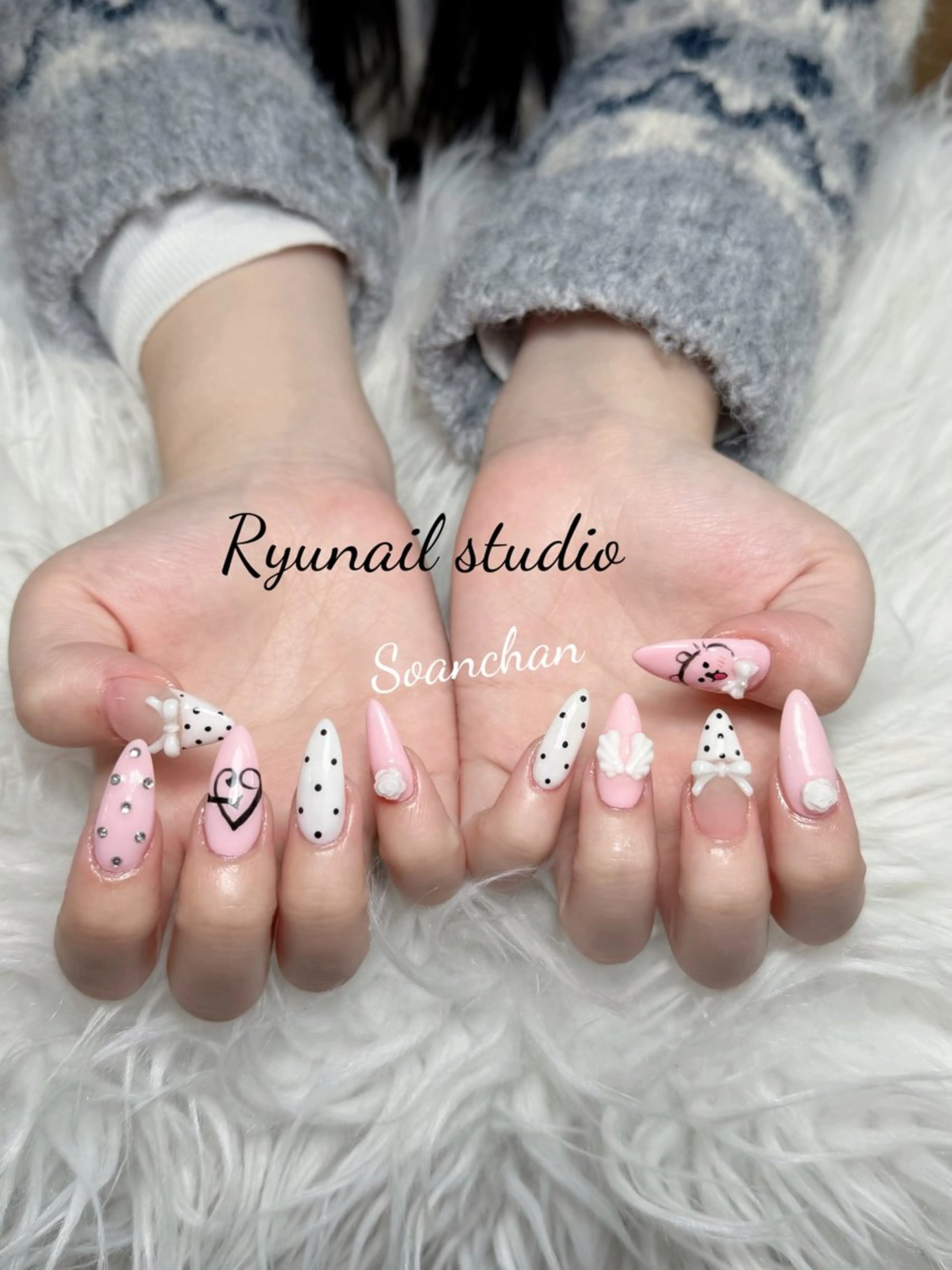 ネイル アートネイル ジェルネイル マグネットネイル ニュアンスネイル シンプルネイル ハンドネイル Ryu Nail NekoChanのネイルデザイン