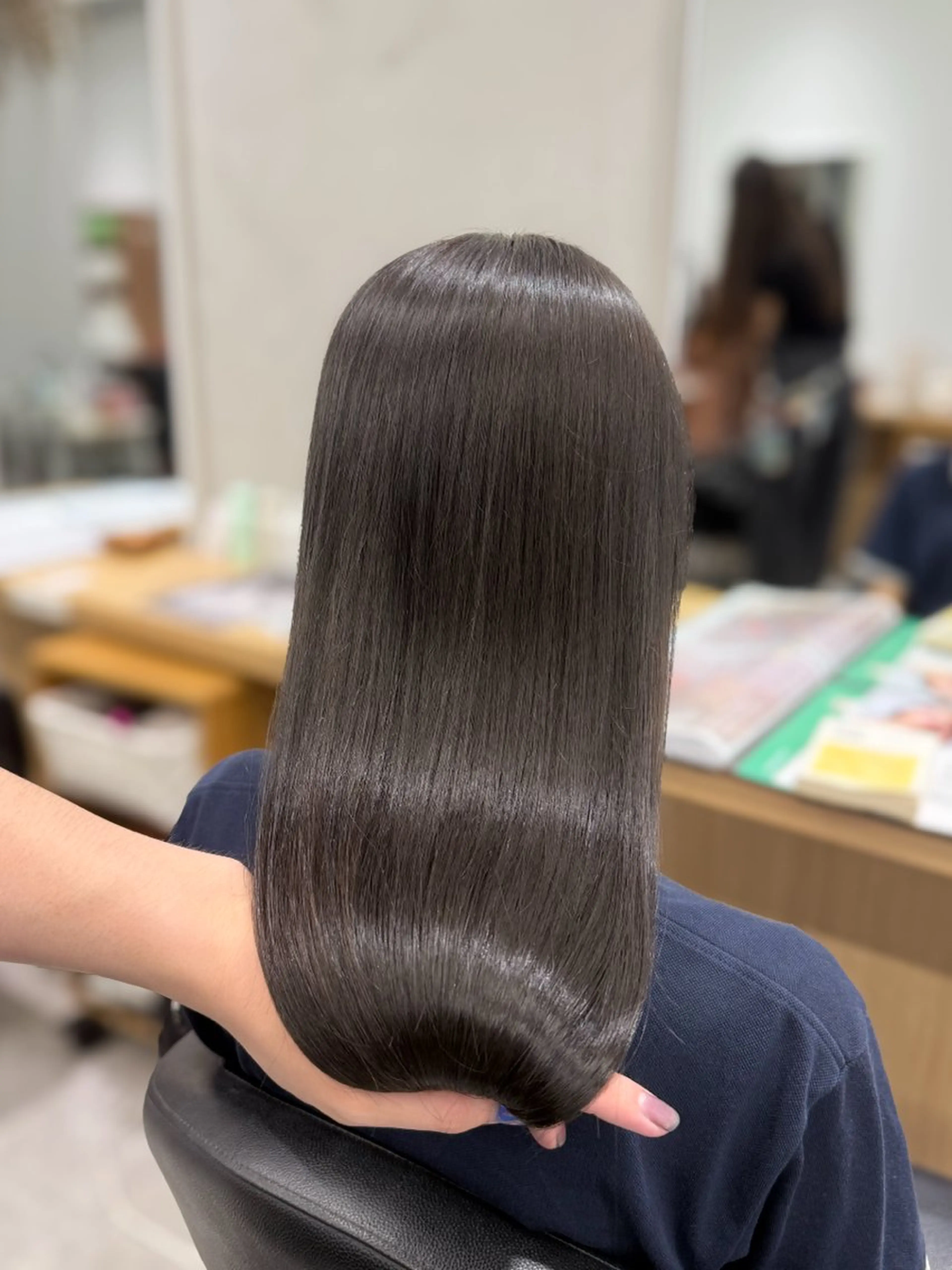 ロング カラー 透明感カラー グレージュ カット ヘアカラー 美髪🫧ブリーチ/ デザイン/永田汰伊智のヘアスタイル