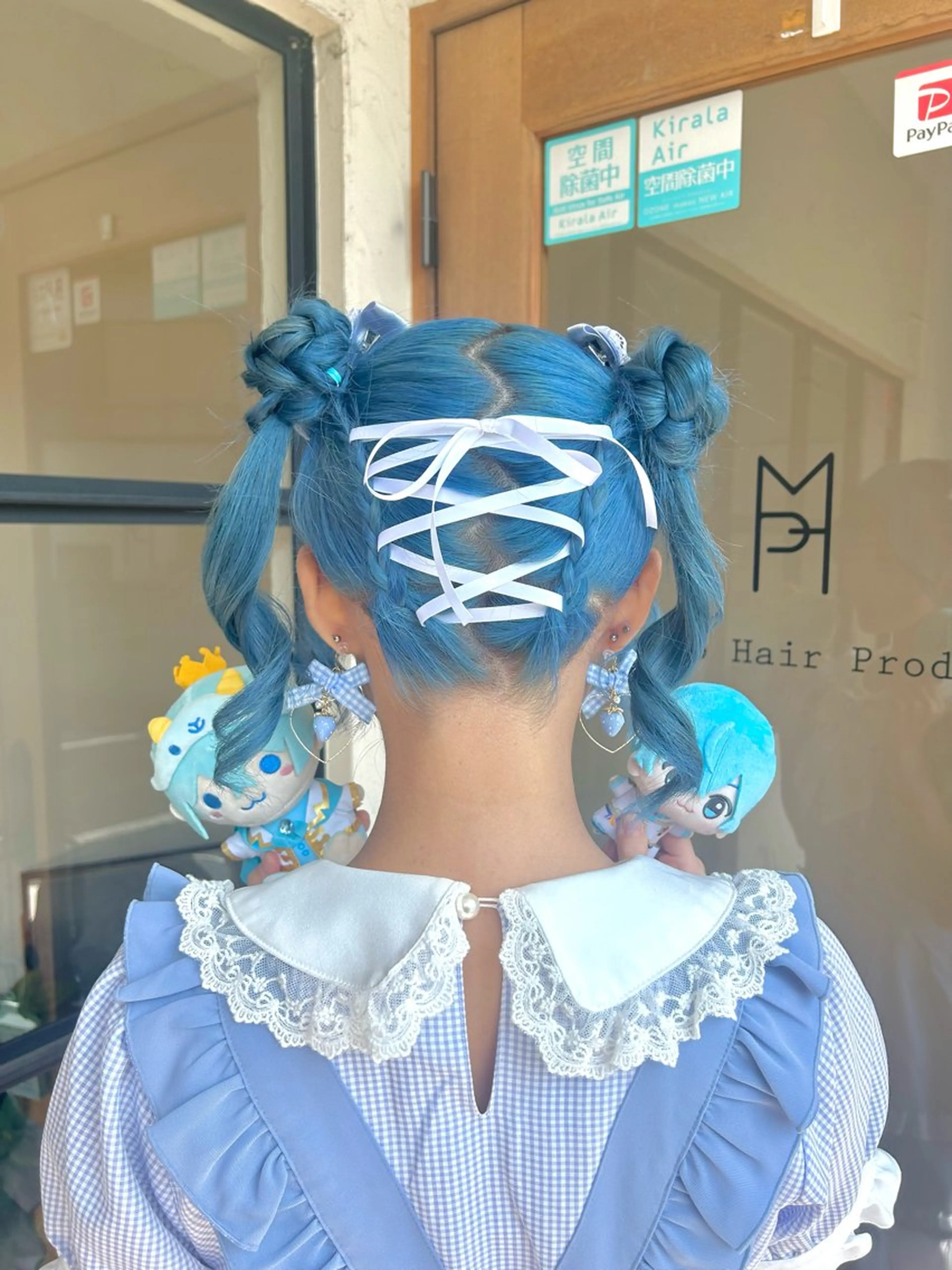 ロング カラー ヘアアレンジ ブリーチ ブルーカラー ダブルカラー 井上 花音のヘアスタイル