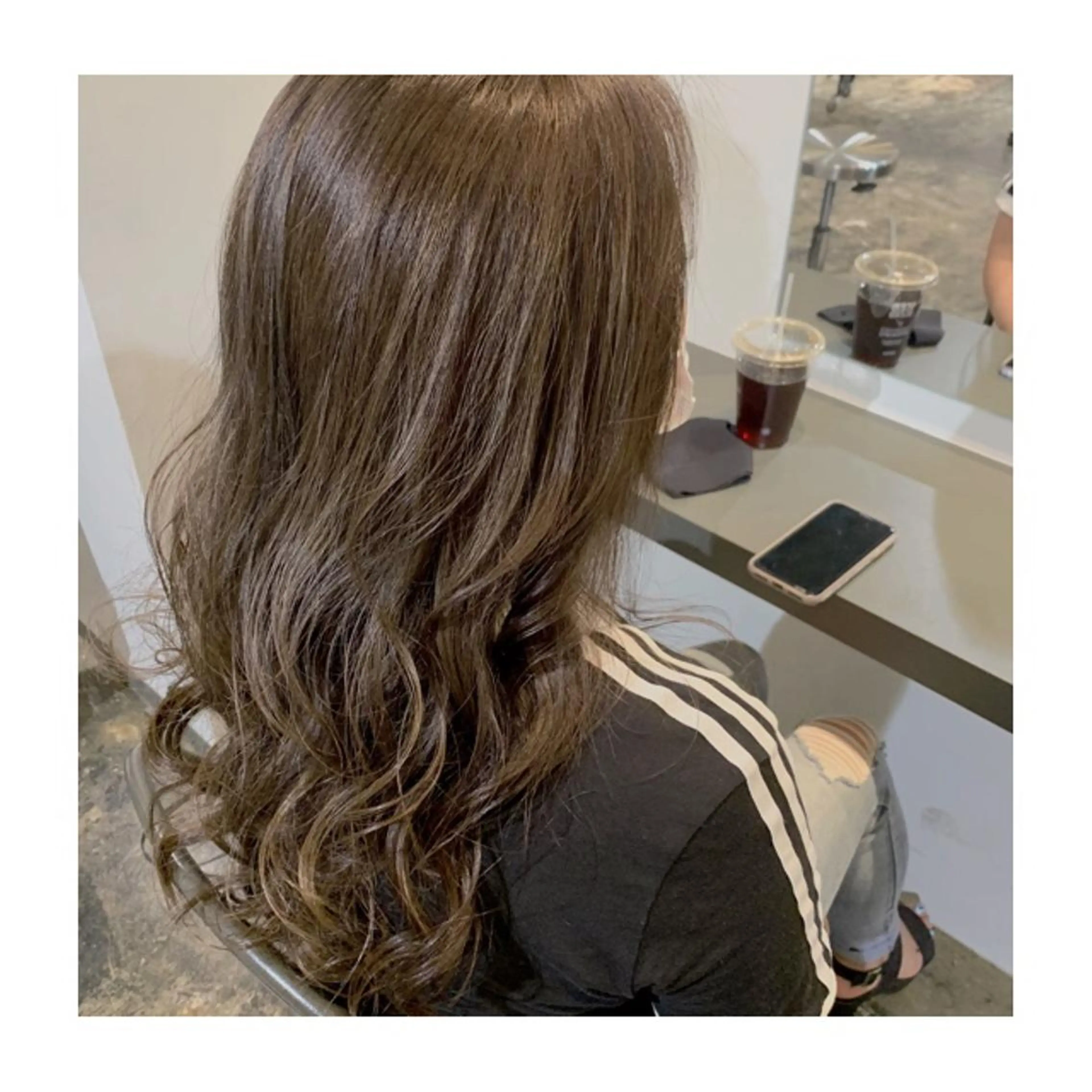 ロング カラー UMEDA FIGAROのヘアスタイル