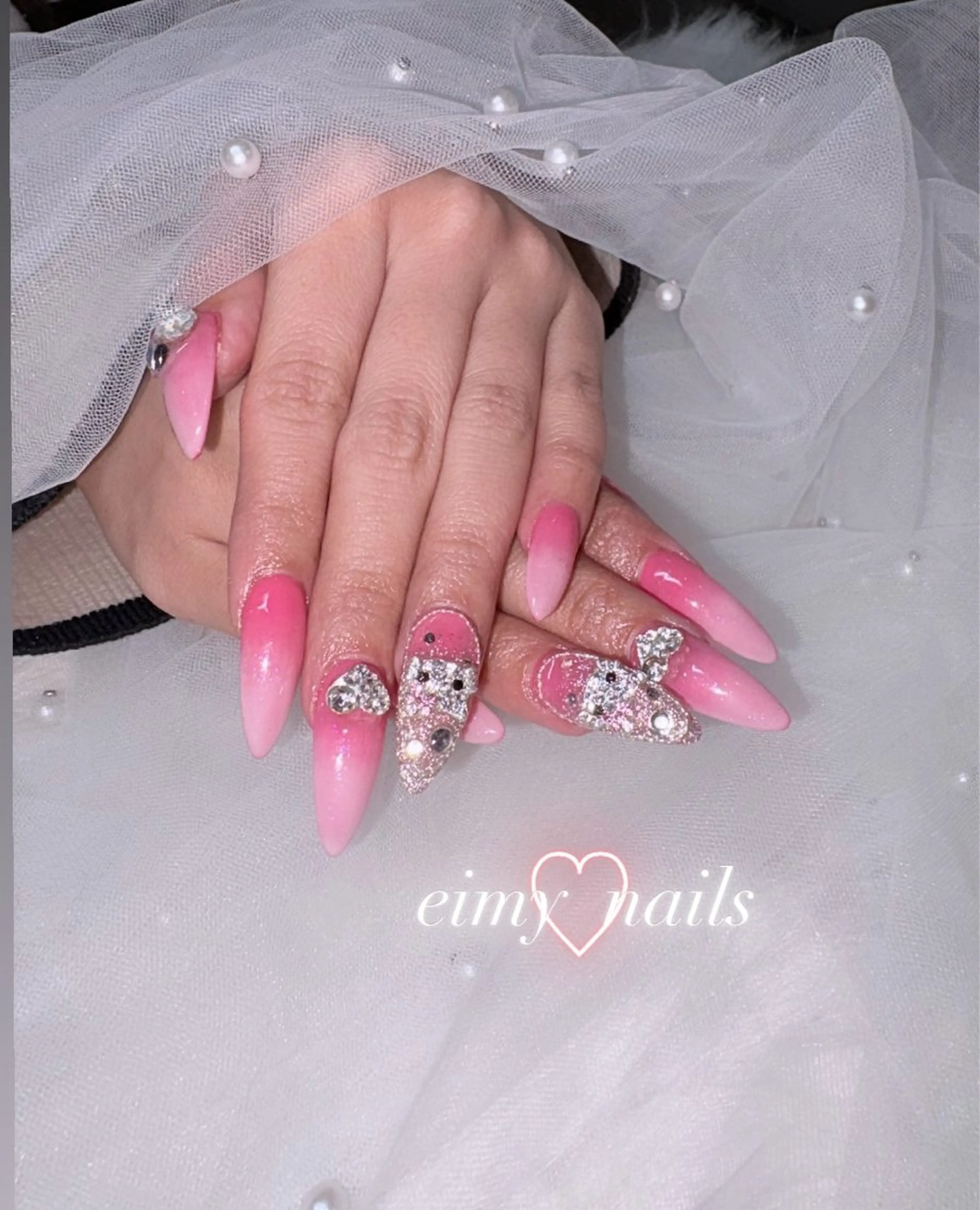 ネイル グラデーション ラメ(グリッター) ワンカラーネイル ピンク ストーンネイル ハンドネイル eimy nails♡のネイルデザイン