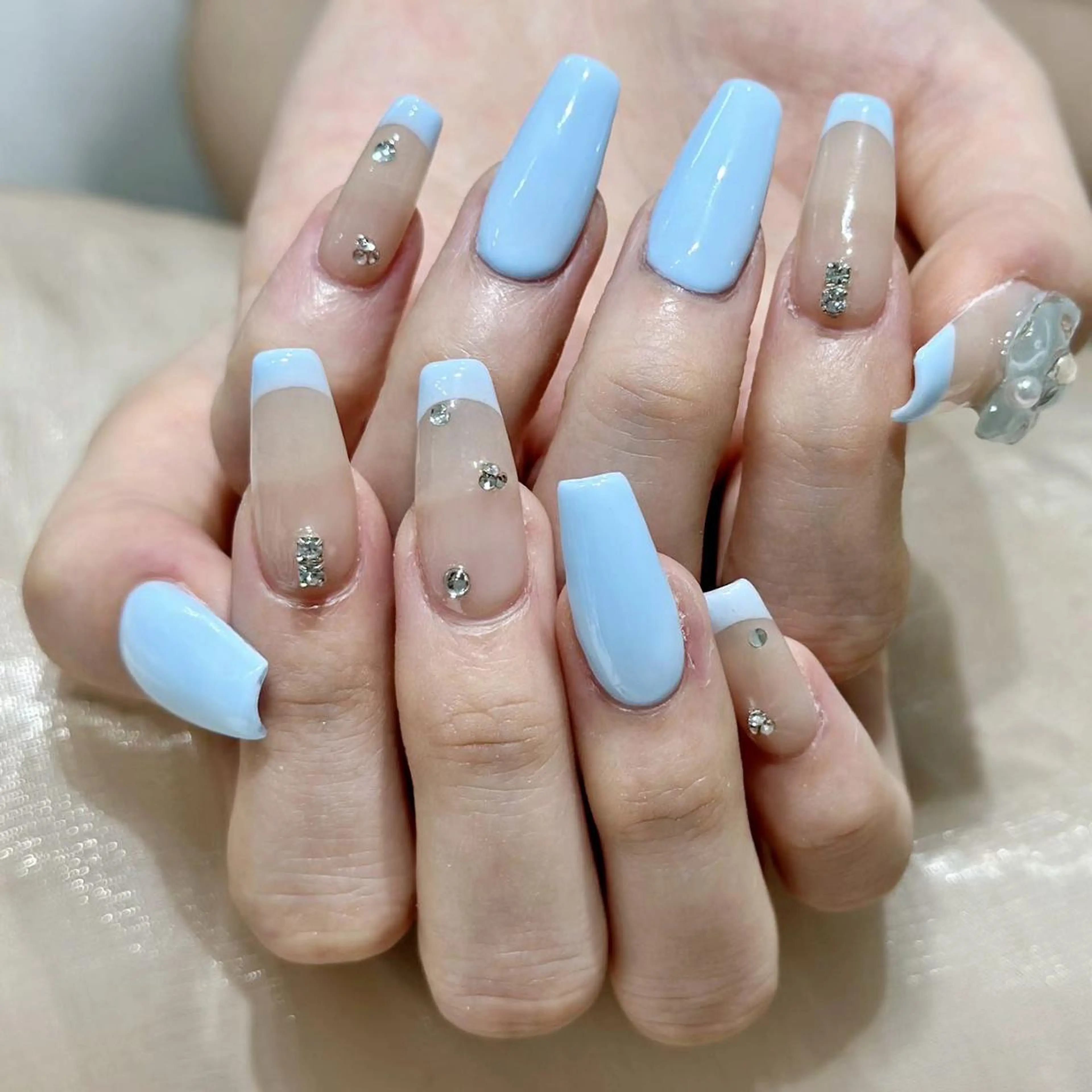 ネイル 長さ出し ネイルチップ Queens momoのネイルデザイン